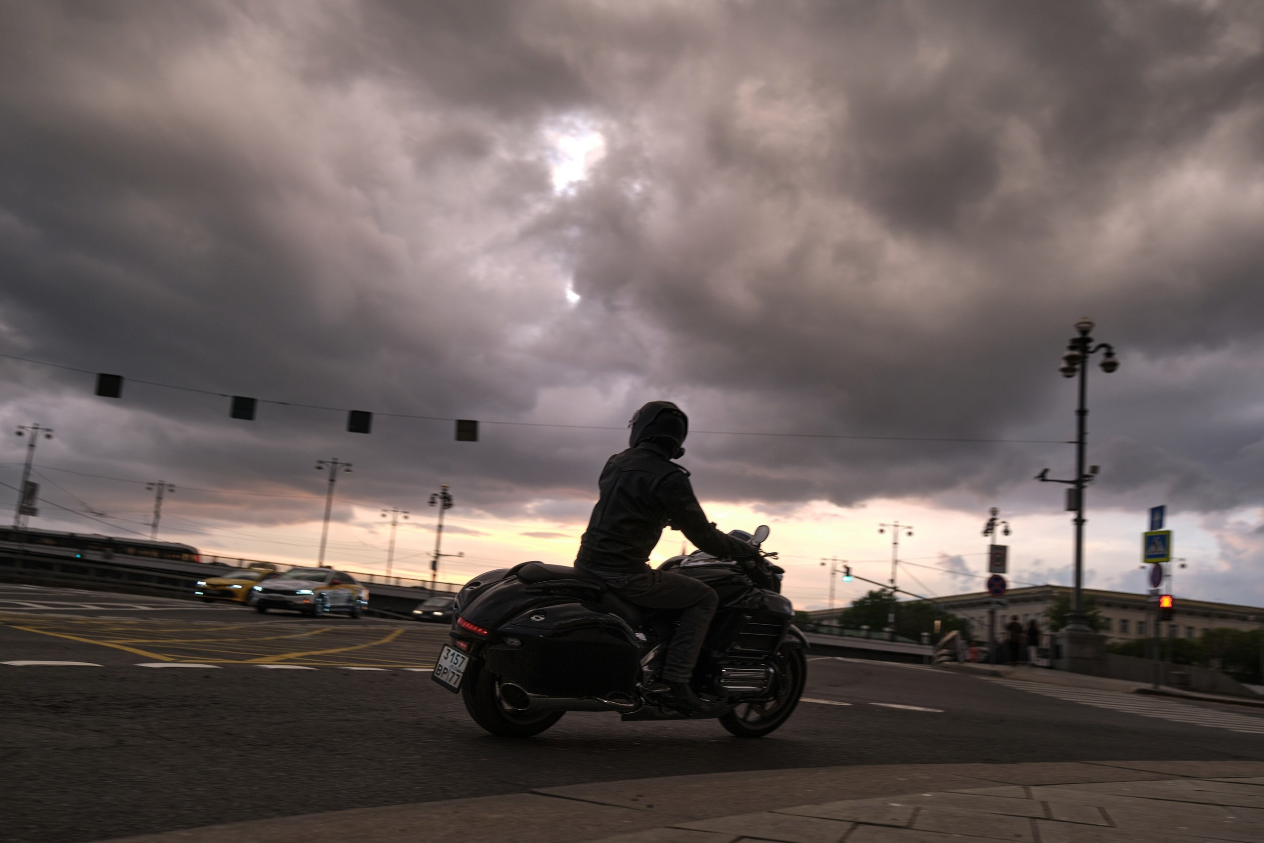 FotoMotoHunterZ — фотографии мотоциклистов на улицах города