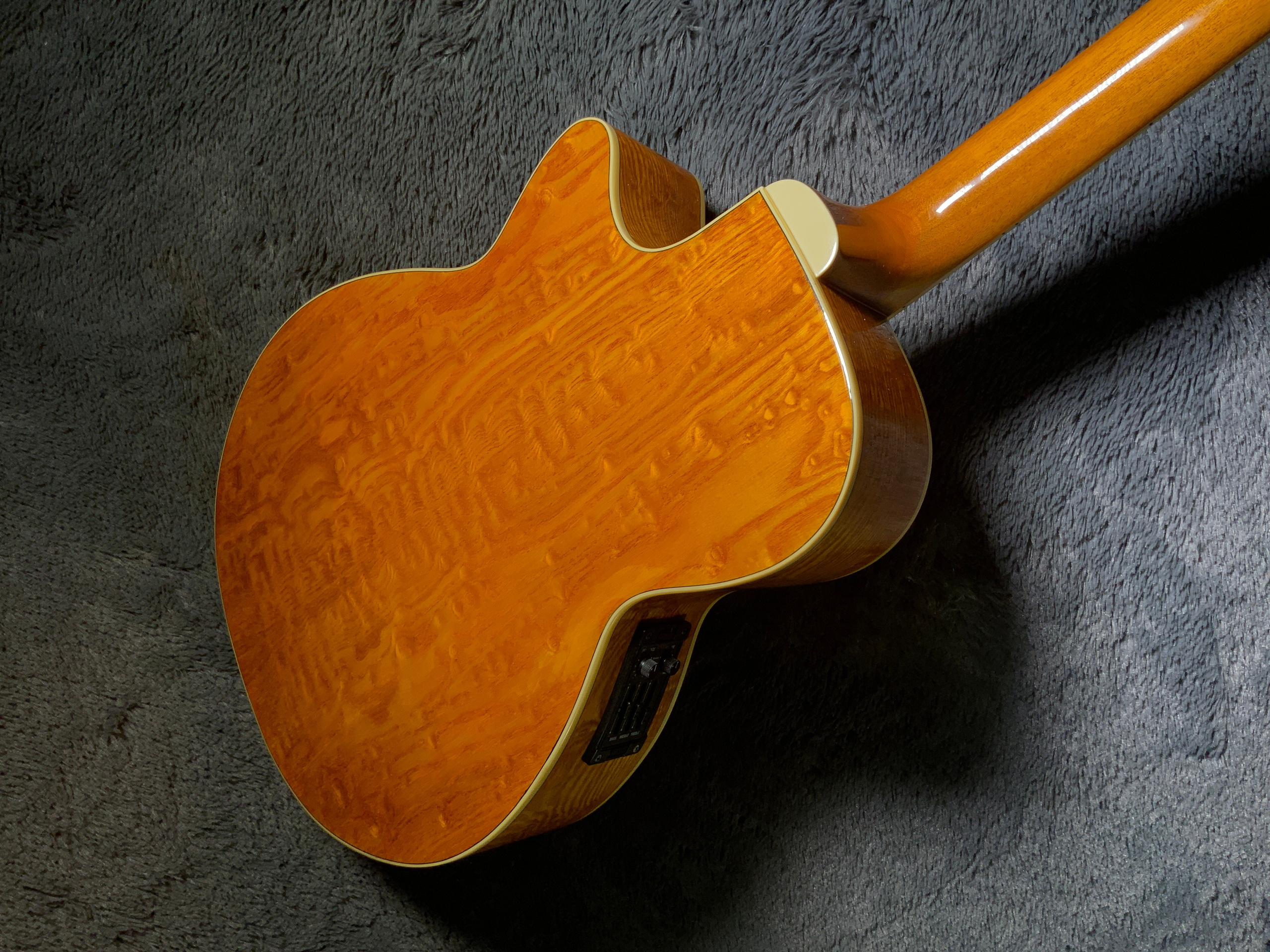 Zenn ZB22CE Hand Crafted Acoustic Bass by Classic Pro