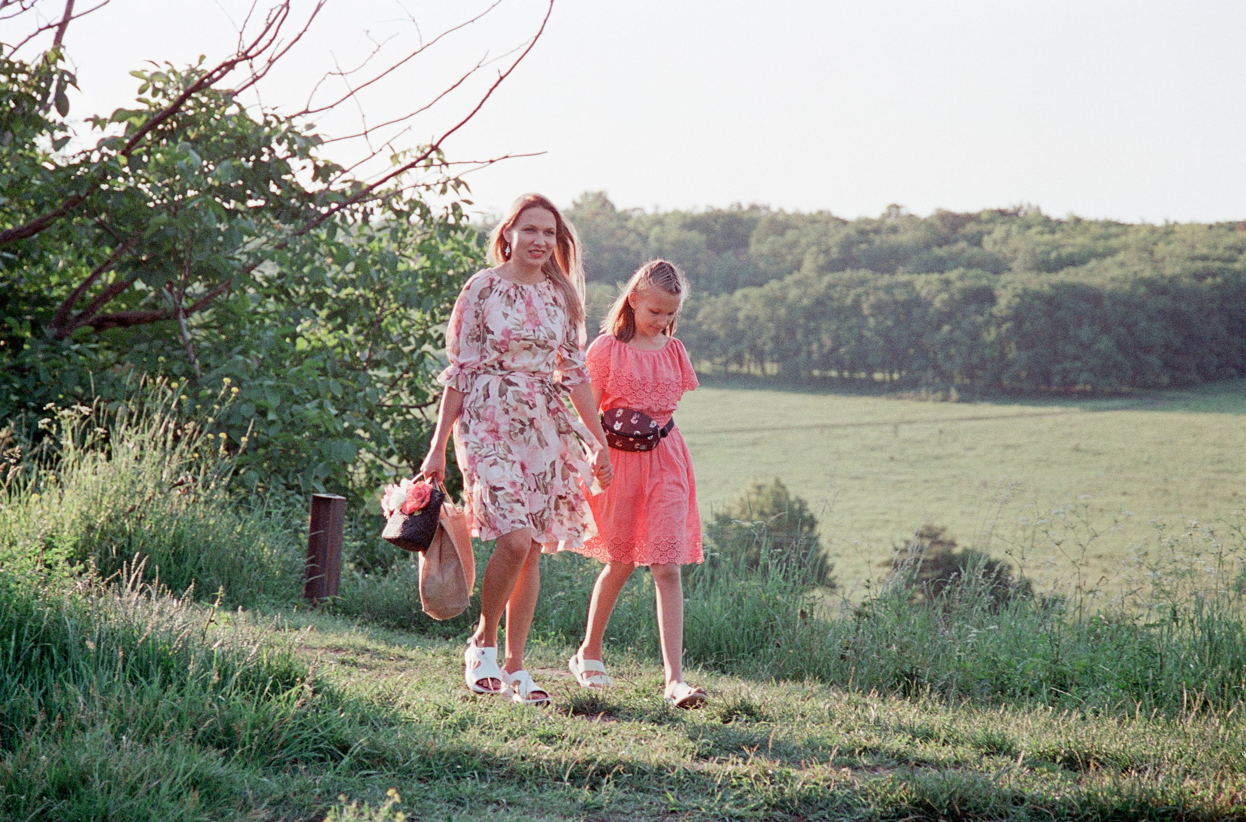 ЖЕНЯ И ДЖЕНИФЕР. Пленочный фотограф на КМВ Мирнов Игорь