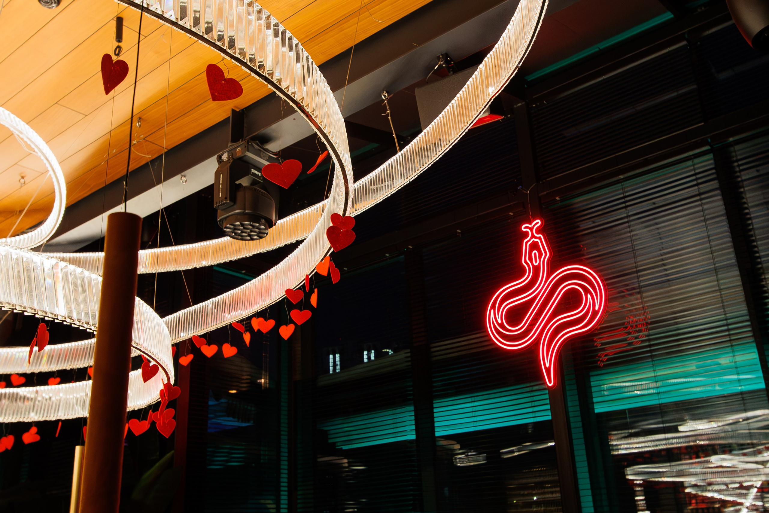 РЕЖЕНТ — HAPPY VALENTINES DAY. СВОИ. ФОТООТЧЕТЫ-СОБЫТИЯ-МЕСТА