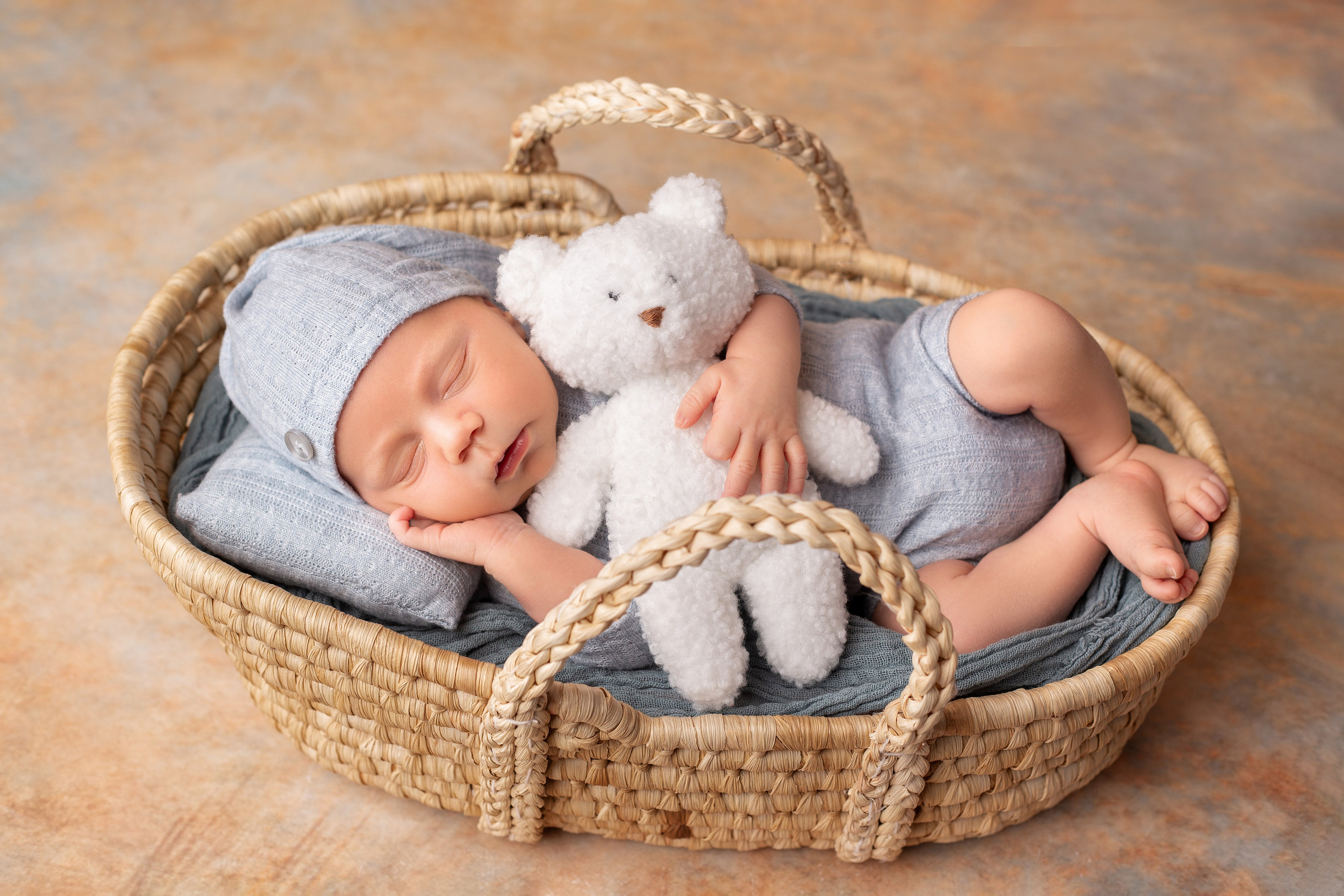 Фотограф новорожденных и детский фотограф в Радужном Васильева Елена