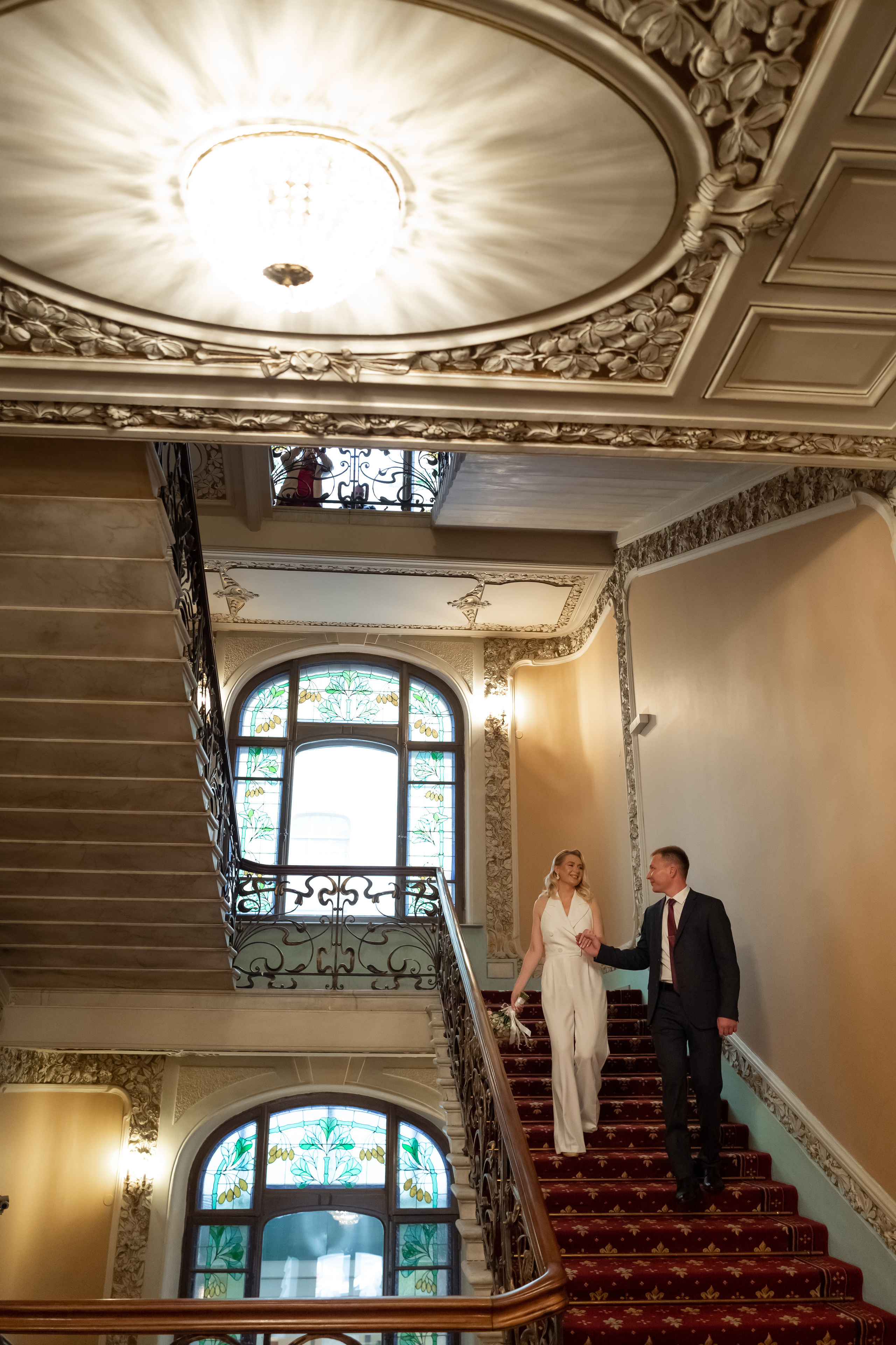 Торжественная регистрация брака в Отеле Националь. Фотография в Загсе Националь, Фотосессия в отеле Националь в Москве. Свадебная церемония. Фотограф в Загсе отеля Националь. Минималистичные, стильные фотографии со свадьбы в отеле Националь, фотограф Валентина Чемерилова