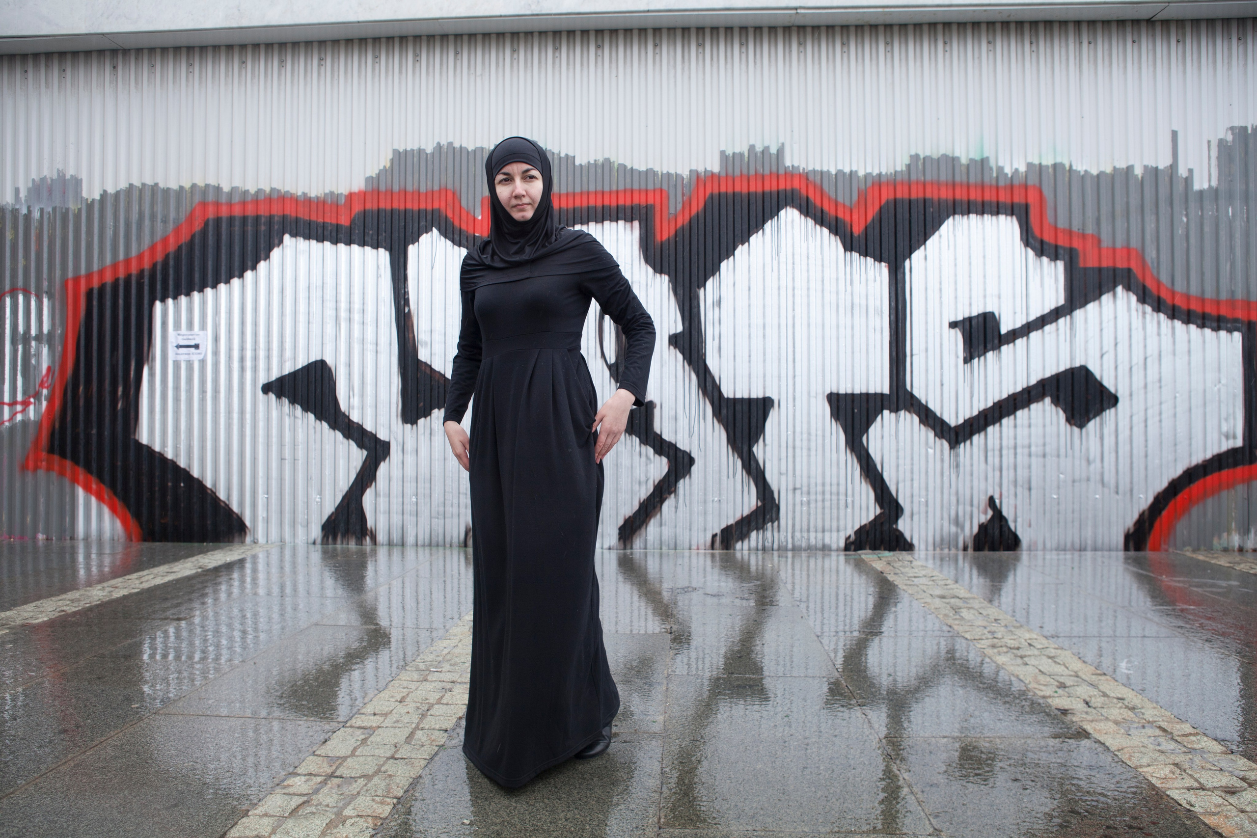 HIJAB WALKING AROUND MOSCOW 2012. Ilmira Bolotyan — Interdisciplinary Artist and Curator