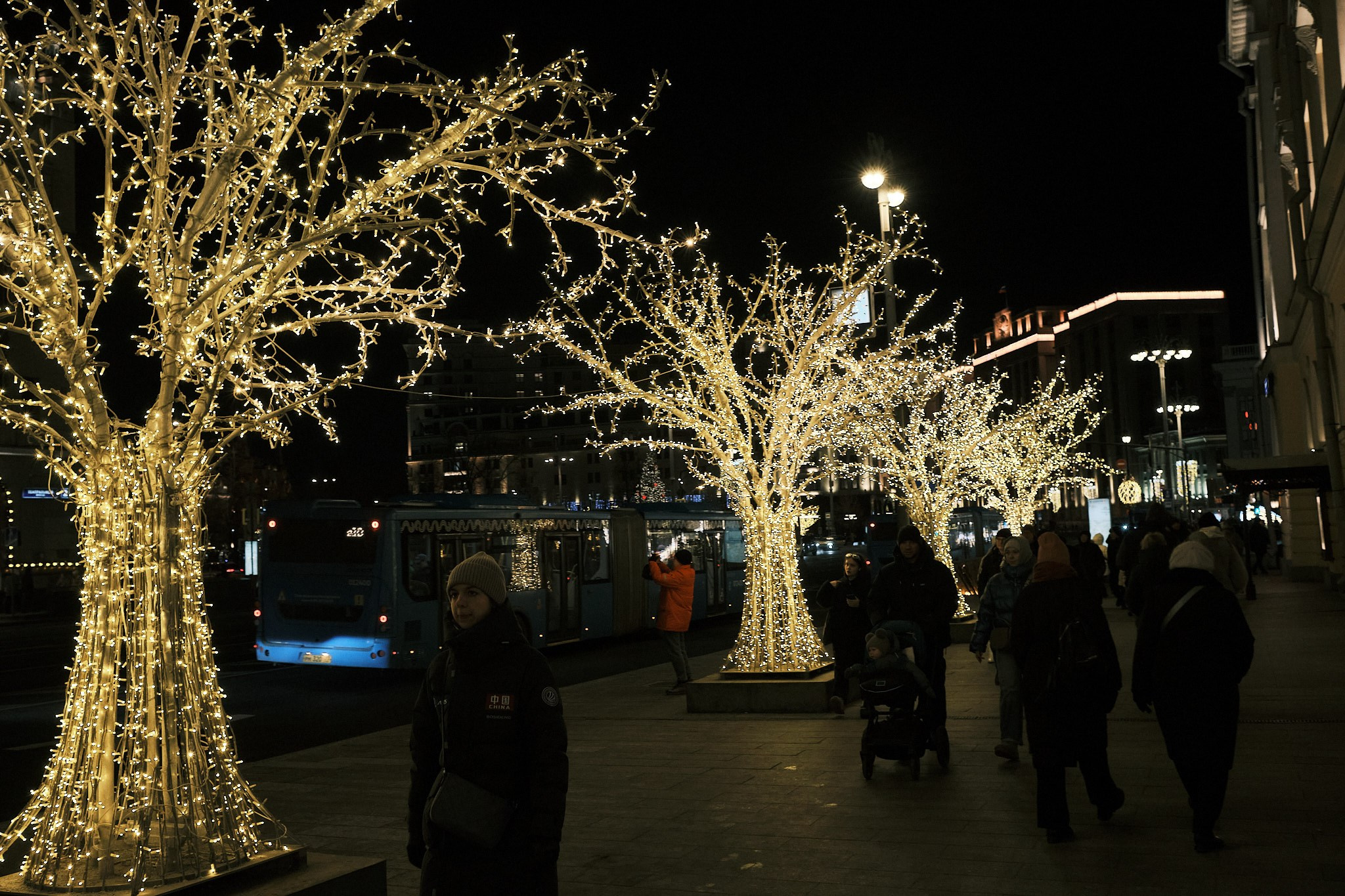 Москва без снега. Фотографъ Сергѣевъ. Поймать мгновеніе