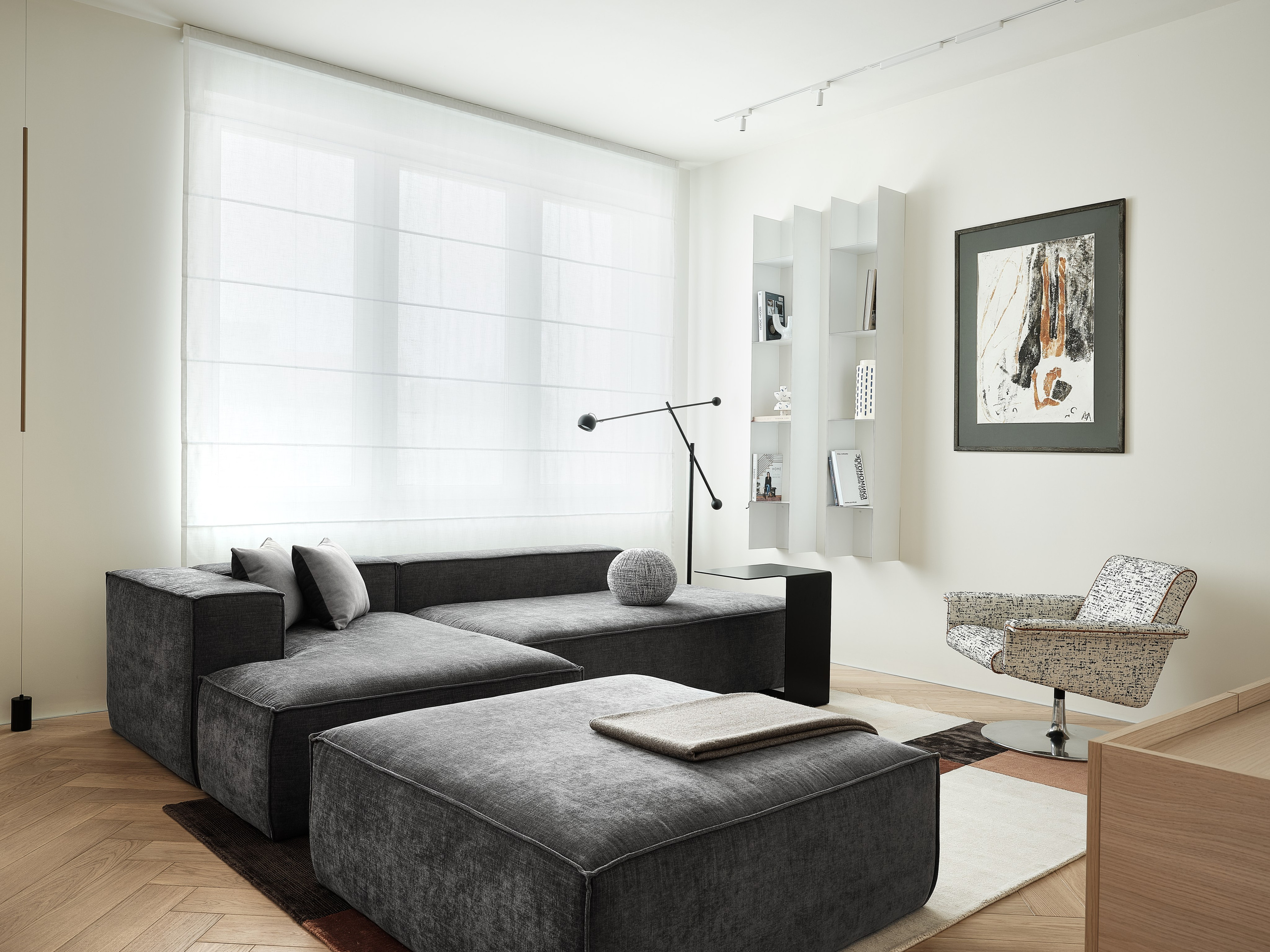 KONTINENTAL APRTM. KWITE INTERIOR. Студия дизайна