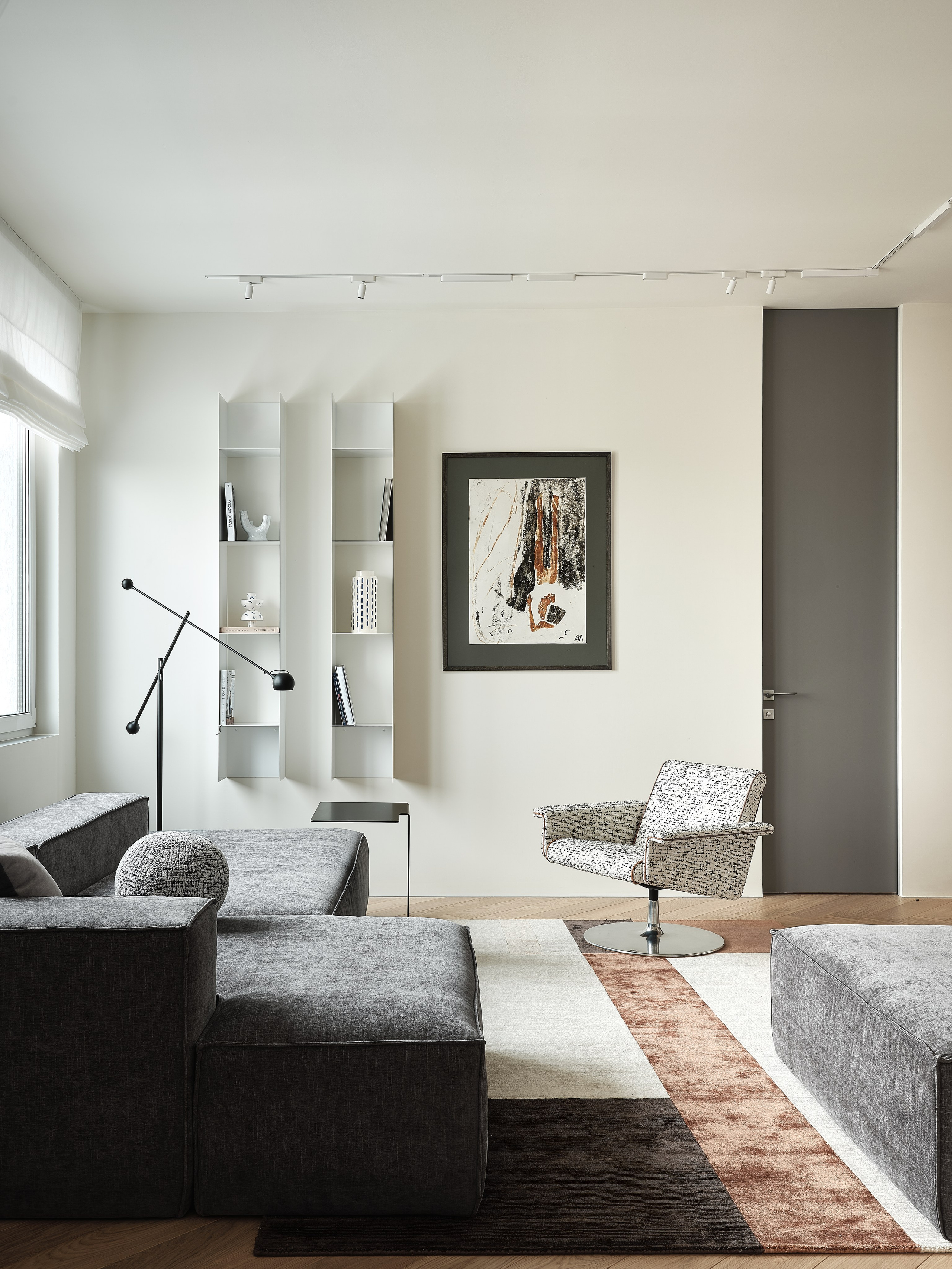 KONTINENTAL APRTM. KWITE INTERIOR. Студия дизайна