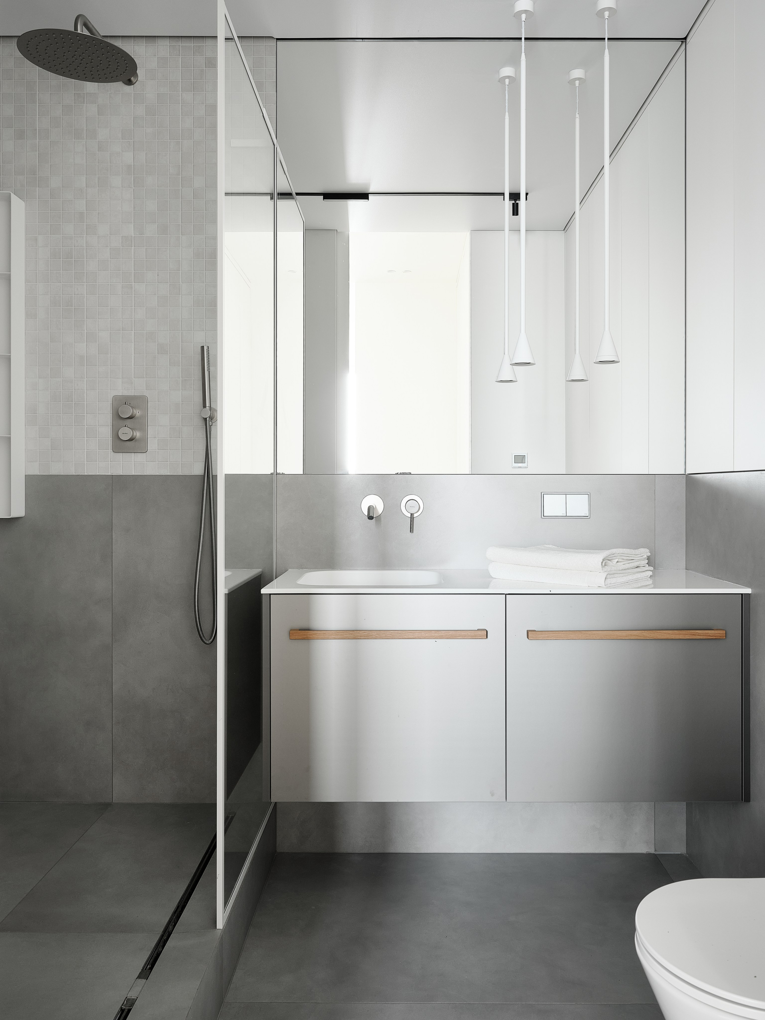 KONTINENTAL APRTM. KWITE INTERIOR. Студия дизайна