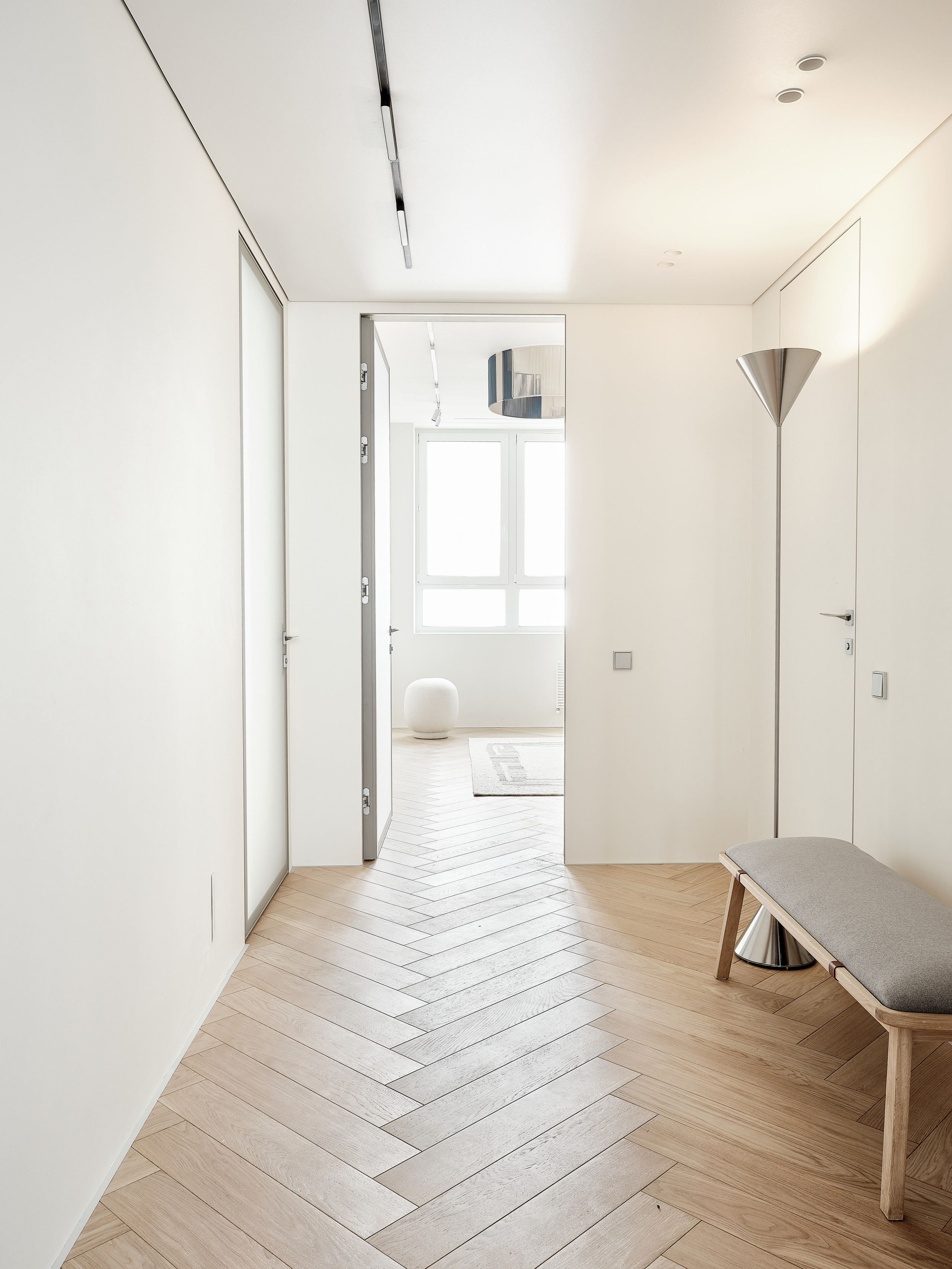 KONTINENTAL APRTM. KWITE INTERIOR. Студия дизайна