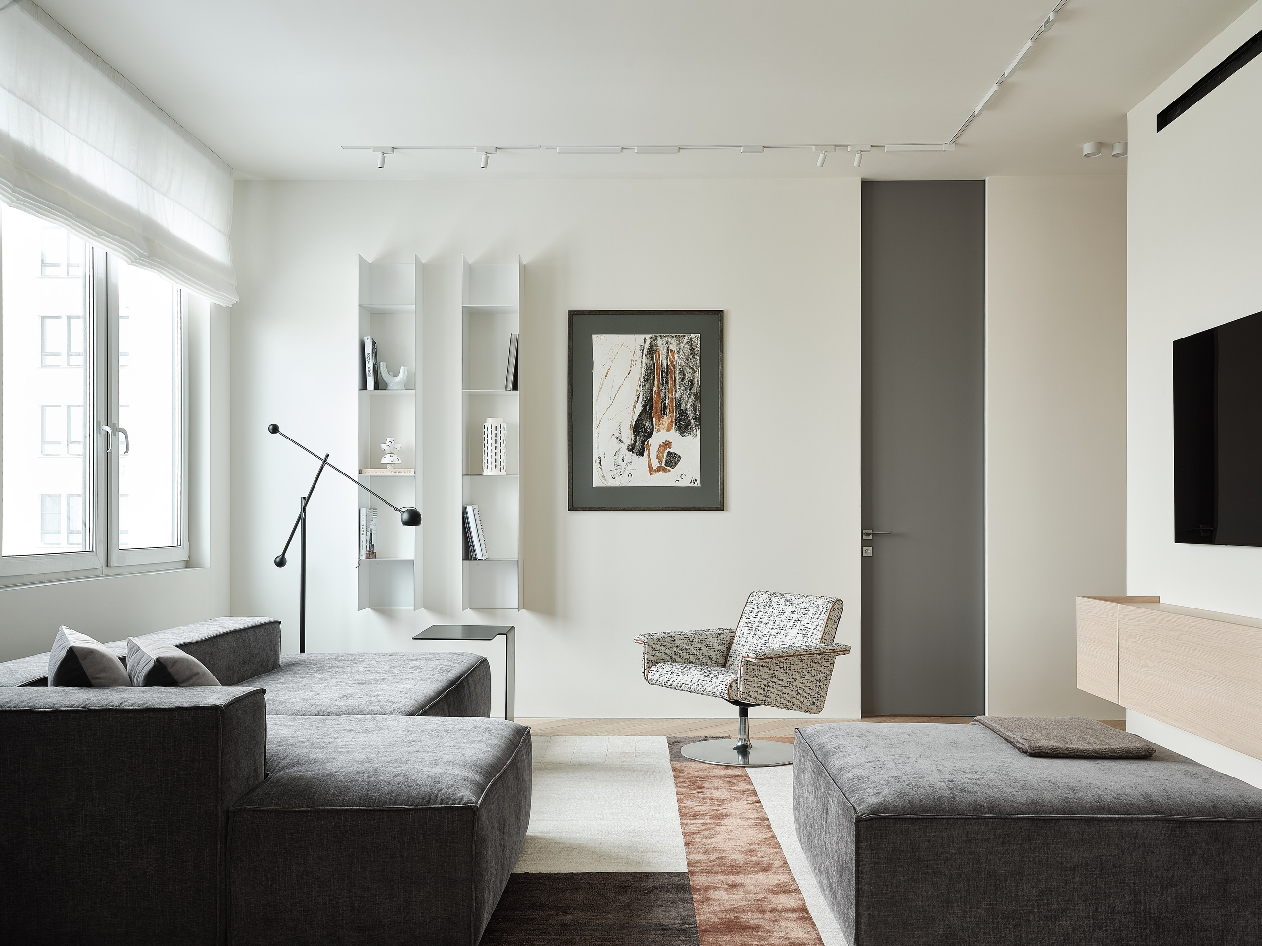 KONTINENTAL APRTM. KWITE INTERIOR. Студия дизайна
