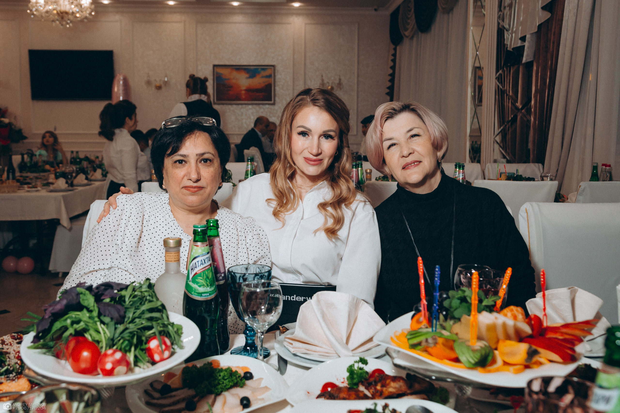 Ресторан Заря. FOTOZ Studio / Фотовидеомейкер Андрей Смирнов