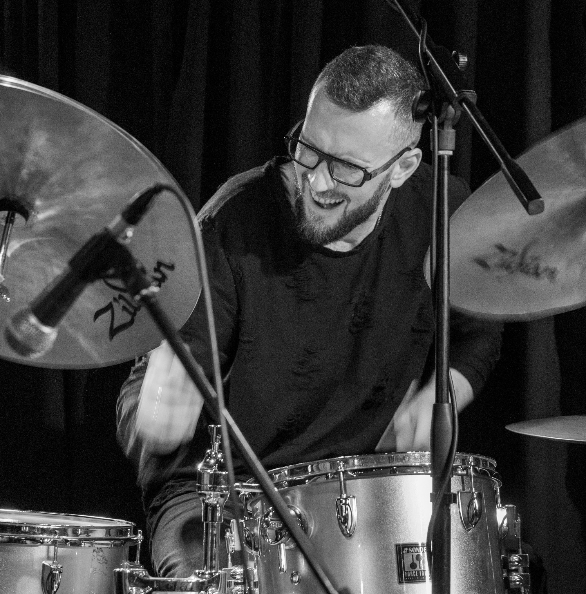 Александр Зингер - ударные