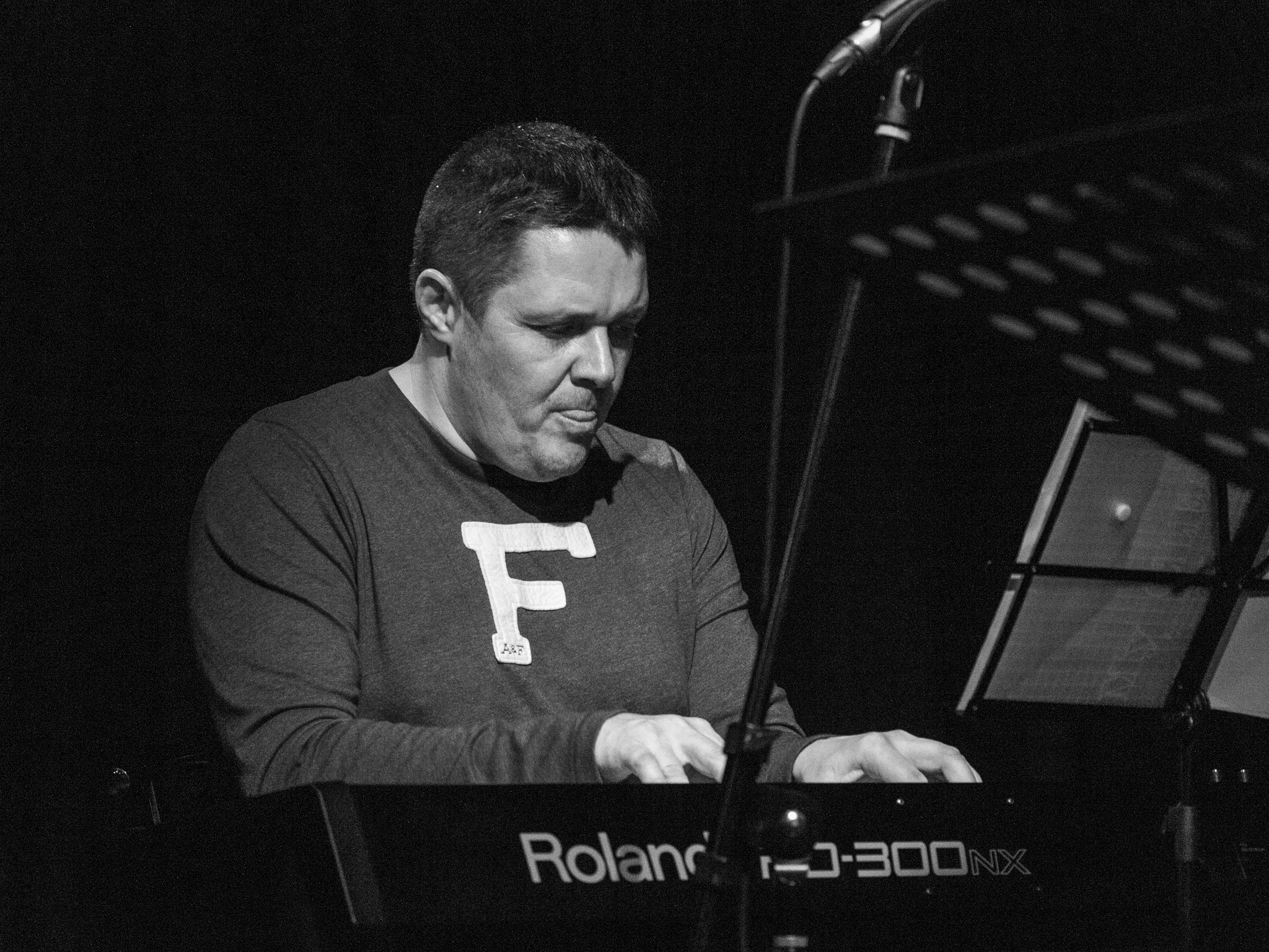 Иван Фармаковский - клавиши