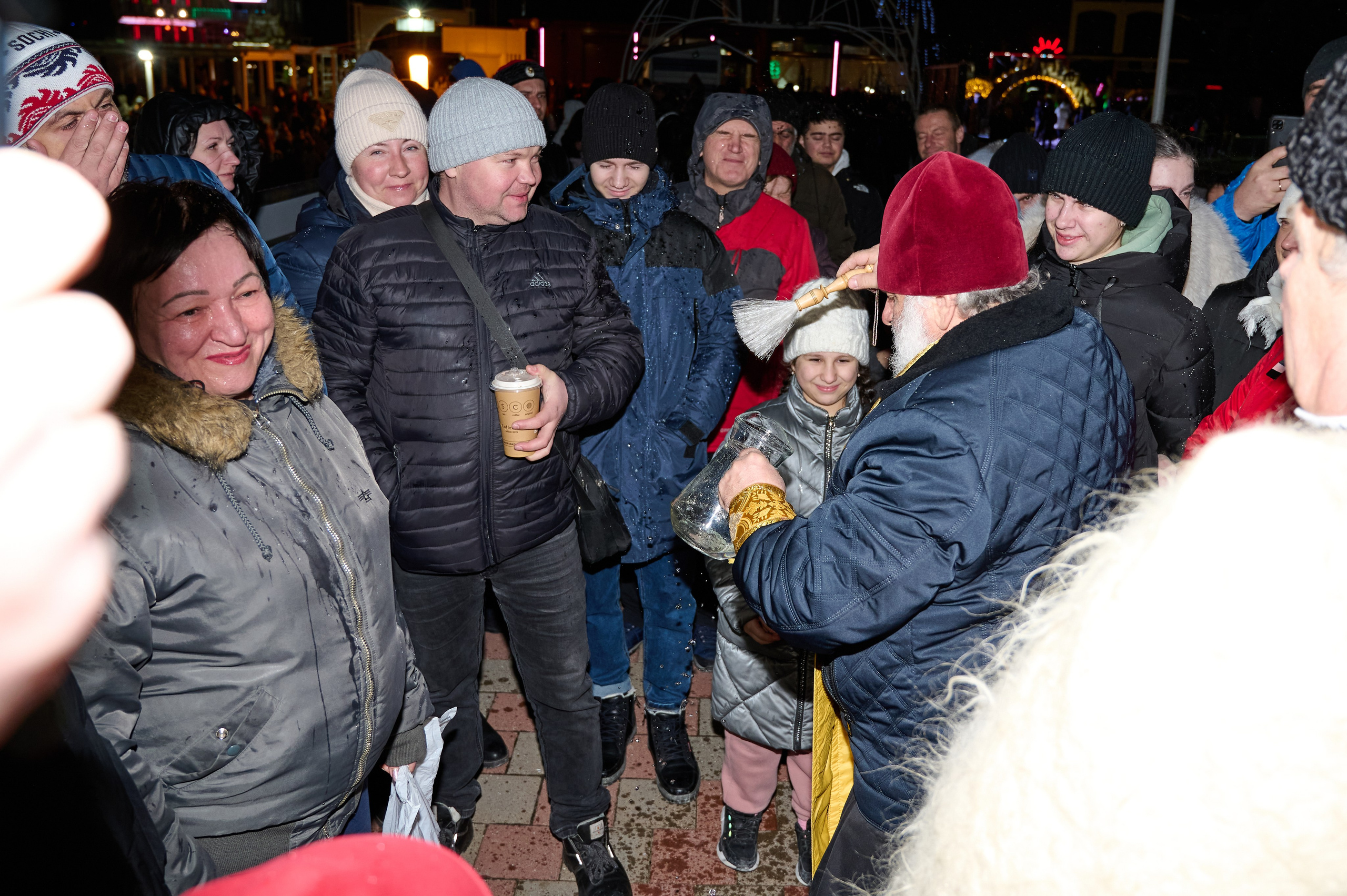 Крещенские купания. Жизнь курорта Кабардинка в фотографиях