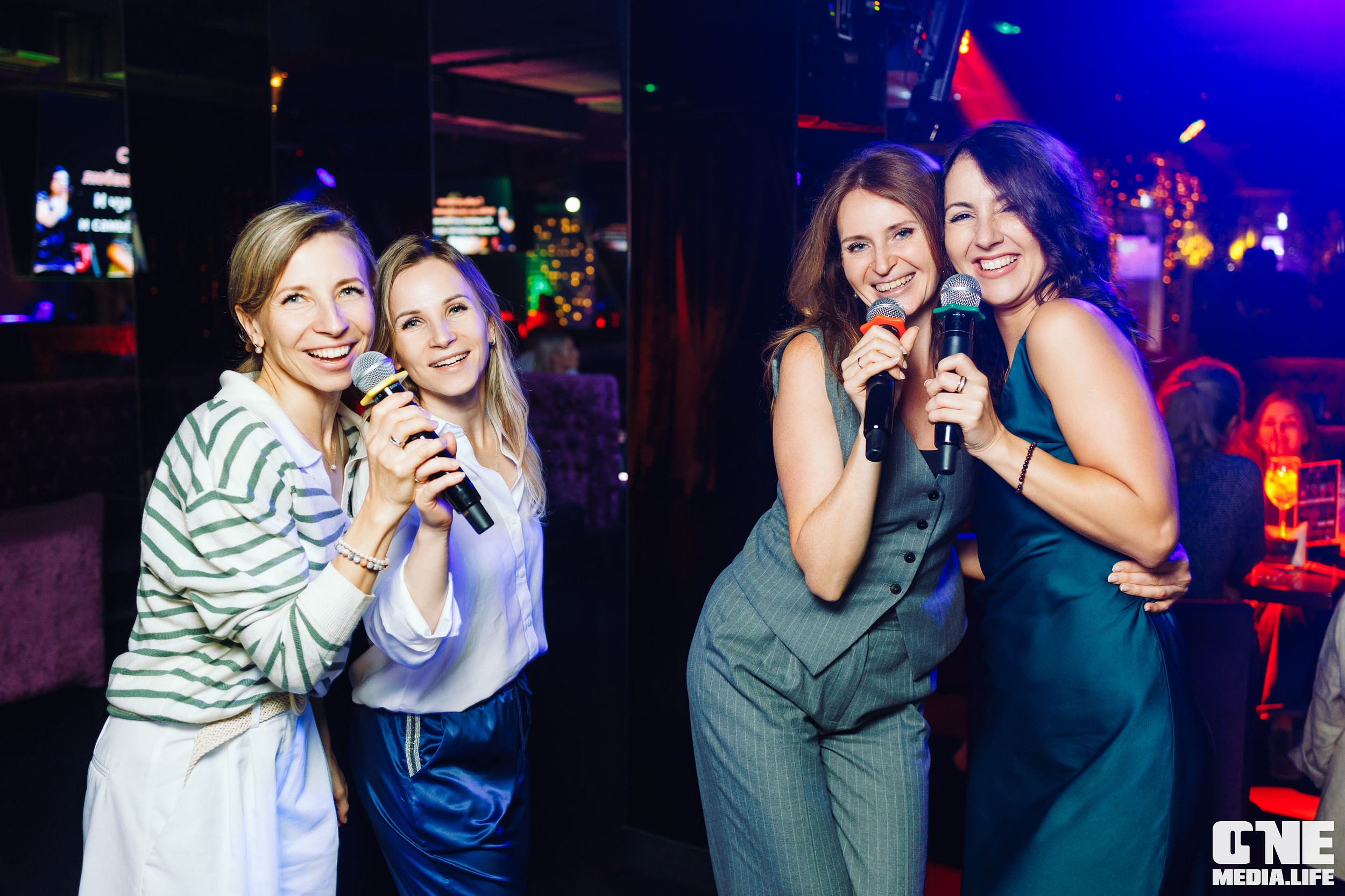 Фоторепортаж из караоке-клуба Эйфория. One Media Life: фоторепортажи, фотоотчеты с мероприятий и заведений