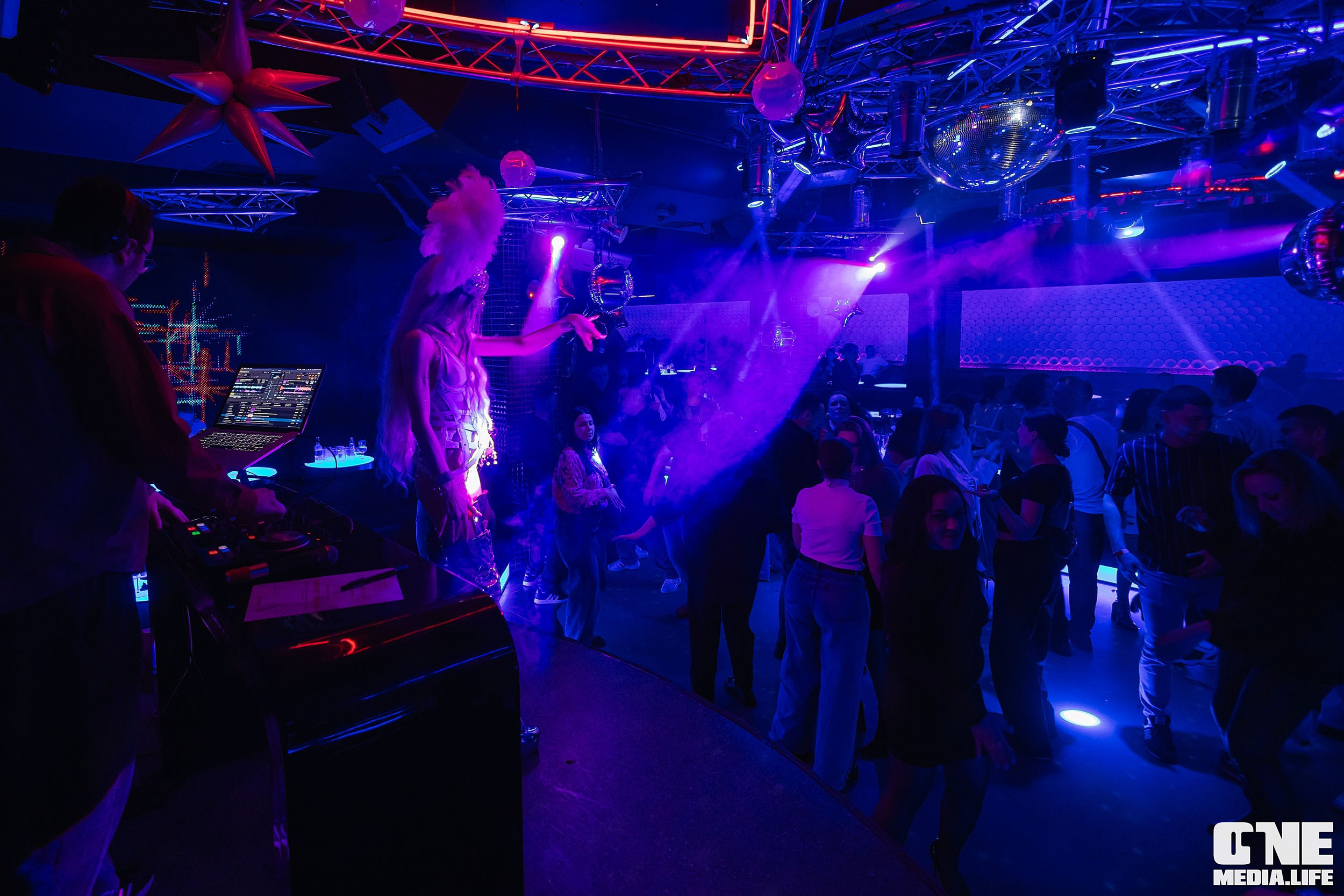 Фоторепортаж из РК Планета. One Media Life: фоторепортажи, фотоотчеты с мероприятий и заведений