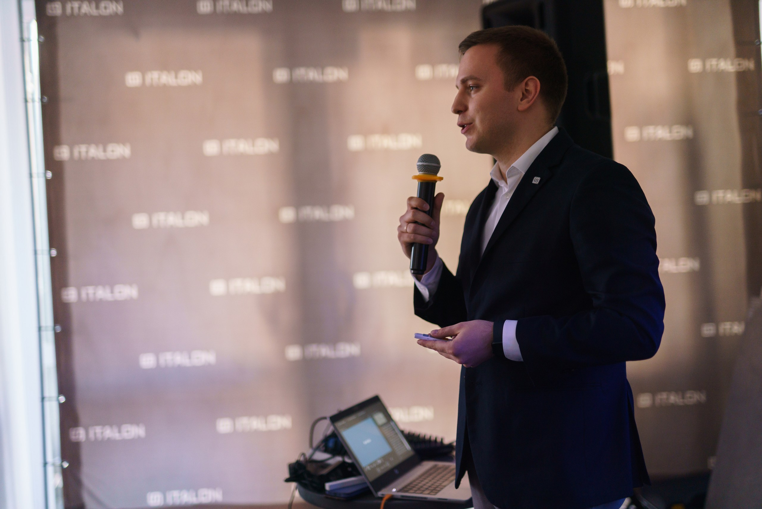 ФОТОСЪЕМКА ЛЕКЦИИ И ШОУРУМА В САЛОНЕ ИТАЛОН УФА