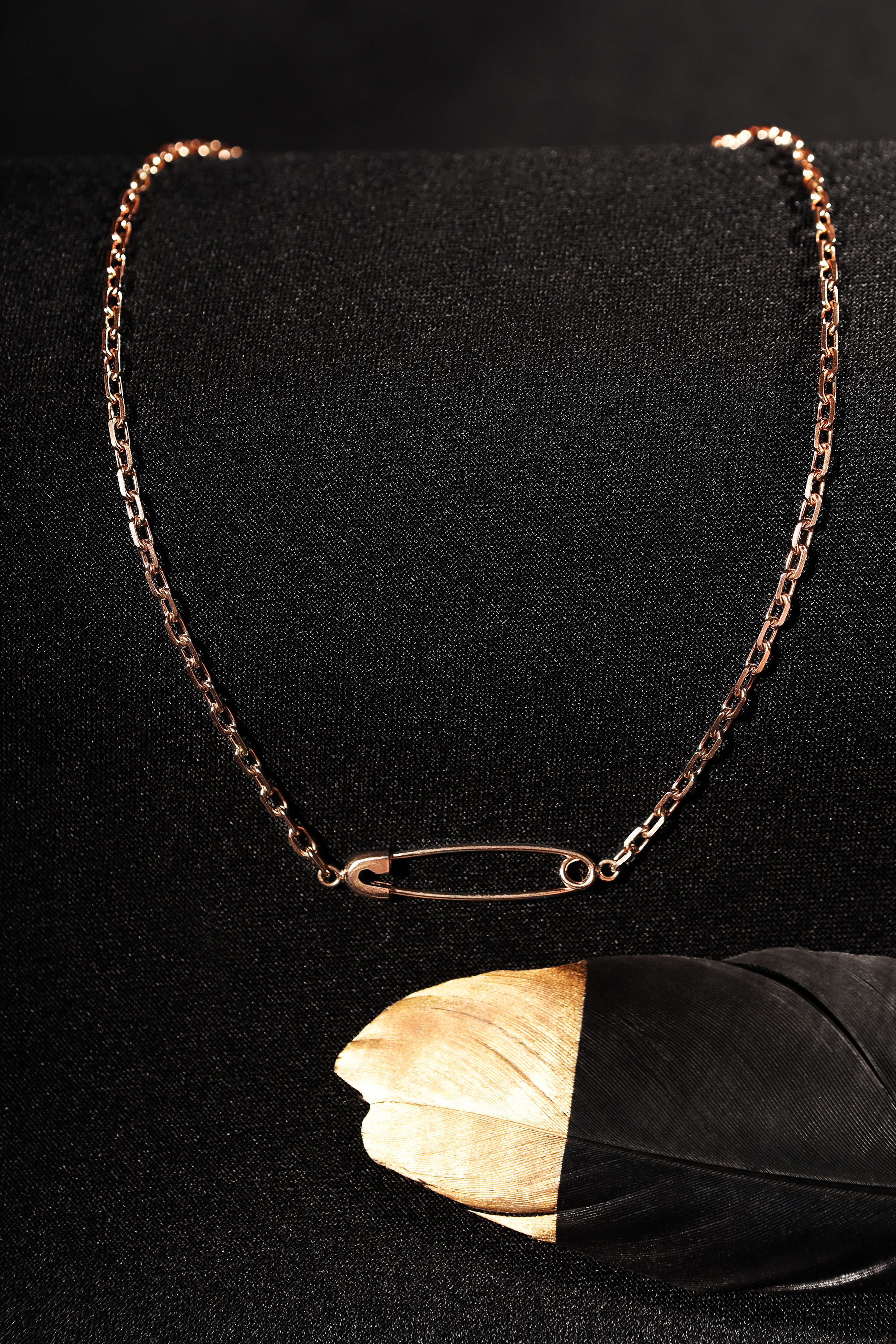 Съёмка бижутерии и ювелирных изделий. Коммерческий фотограф Яна Беличенко Анапа Краснодарский край