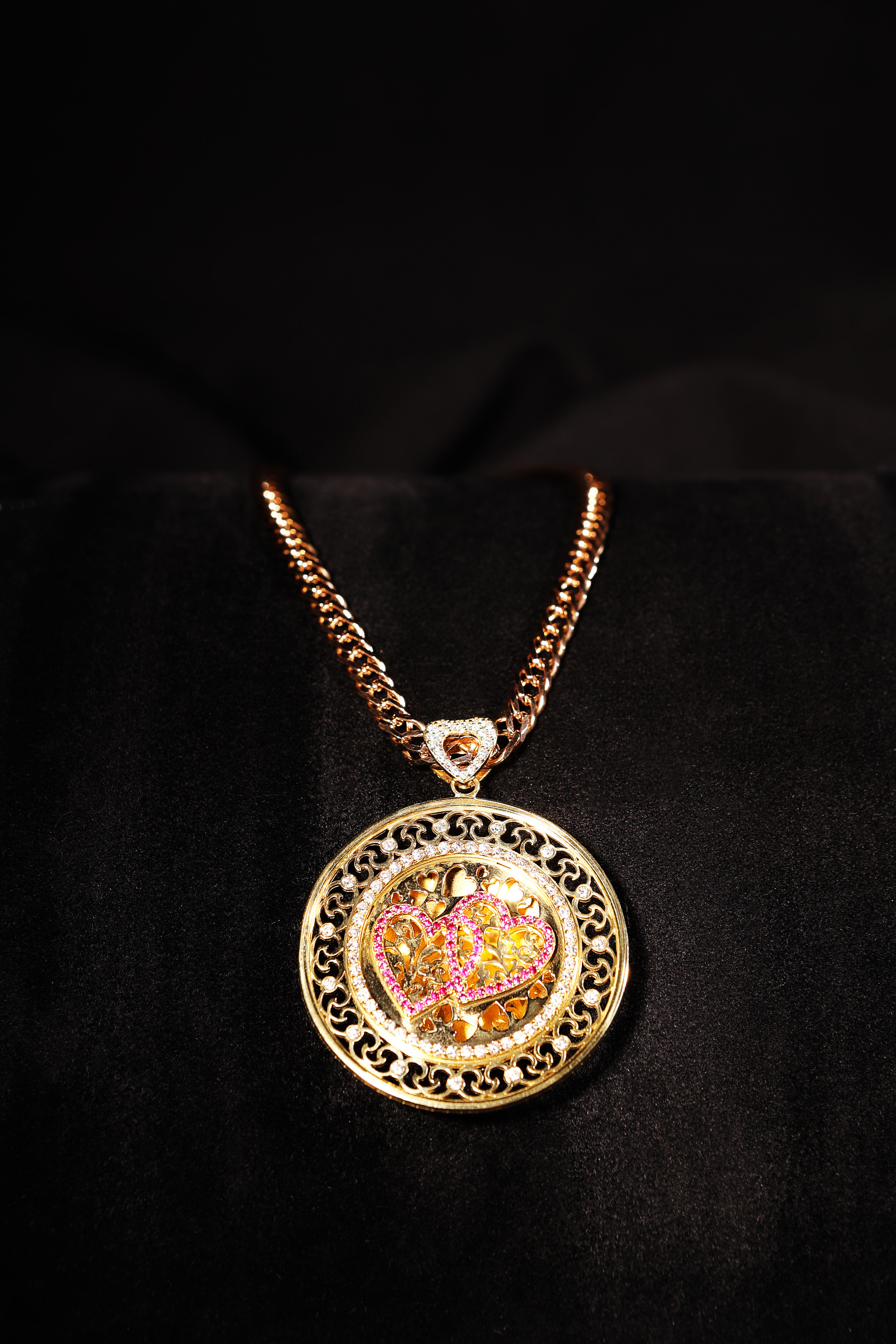 Съёмка бижутерии и ювелирных изделий. Коммерческий фотограф Яна Беличенко Анапа Краснодарский край