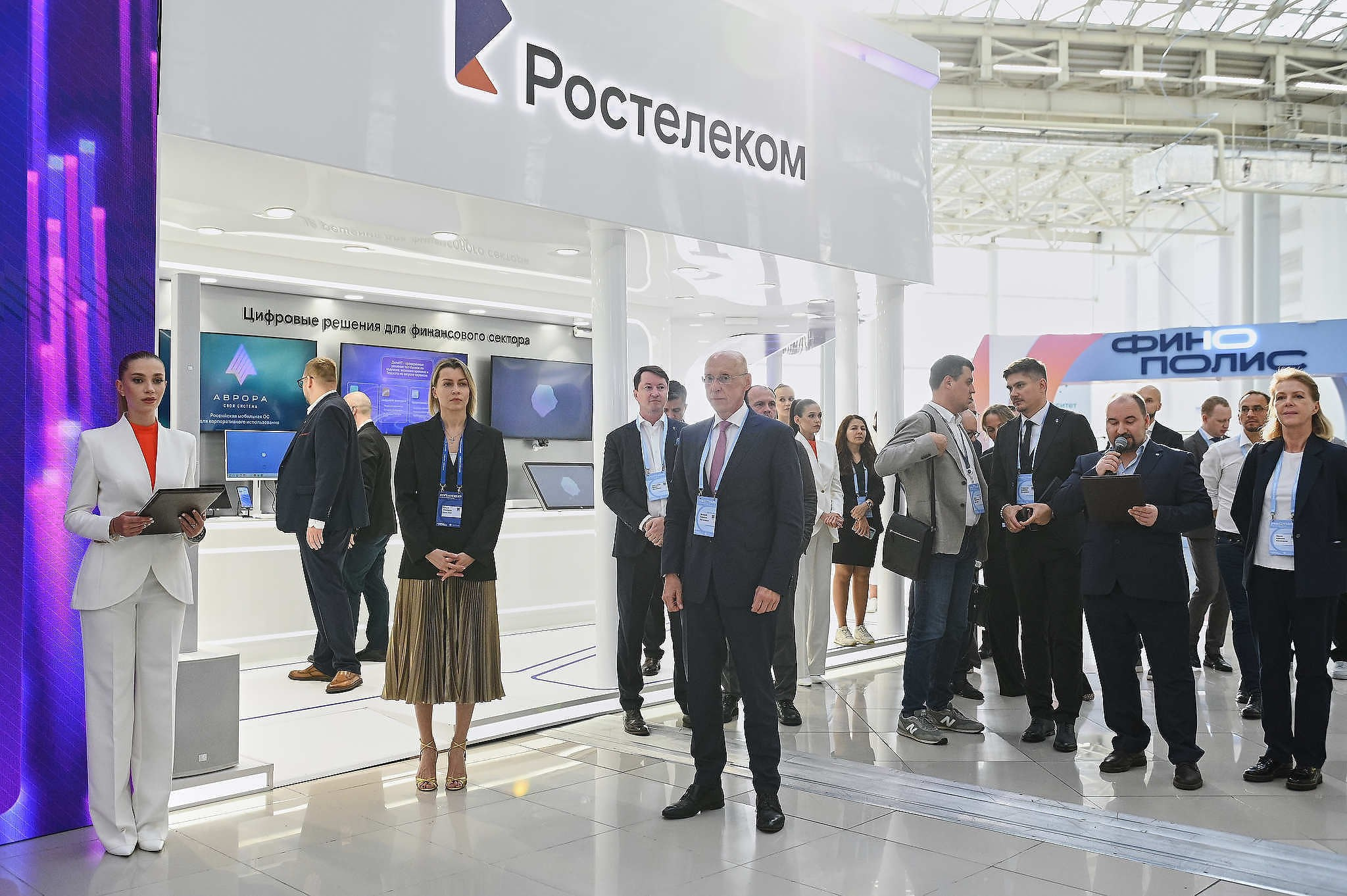 Съемка репортажа в Сочи для пяти компаний — участников Финополиса 2025, который проходил в Сириусе в октябре 2025 года. Фотограф Михаил Мордасов, Сочи. Мероприятия, портреты, спорт, репортаж