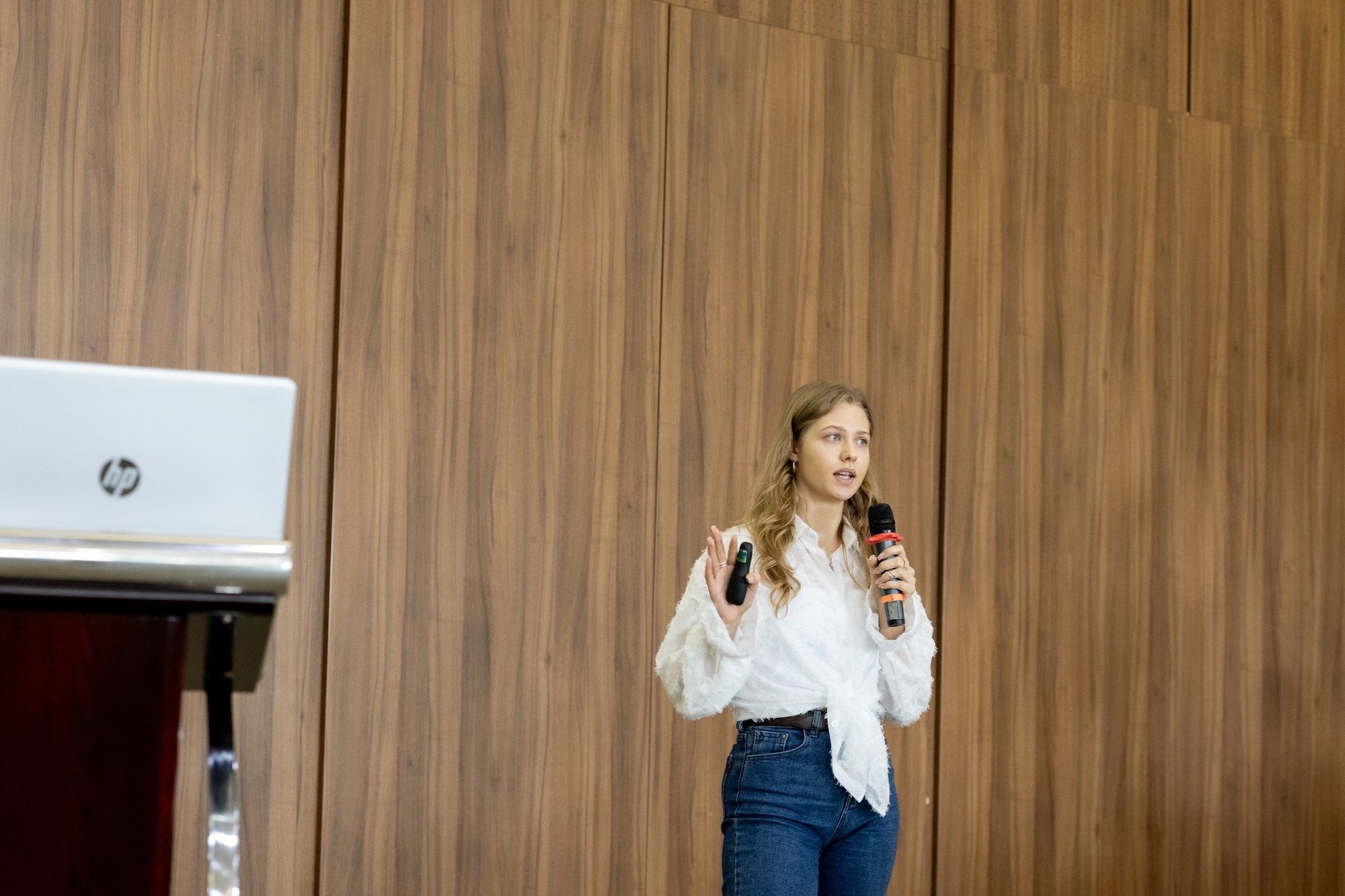 Репортажная фотосъемка во Владивостоке. Портретный, свадебный, репортажный фотограф во Владивостоке Юлиана Джули Фокс