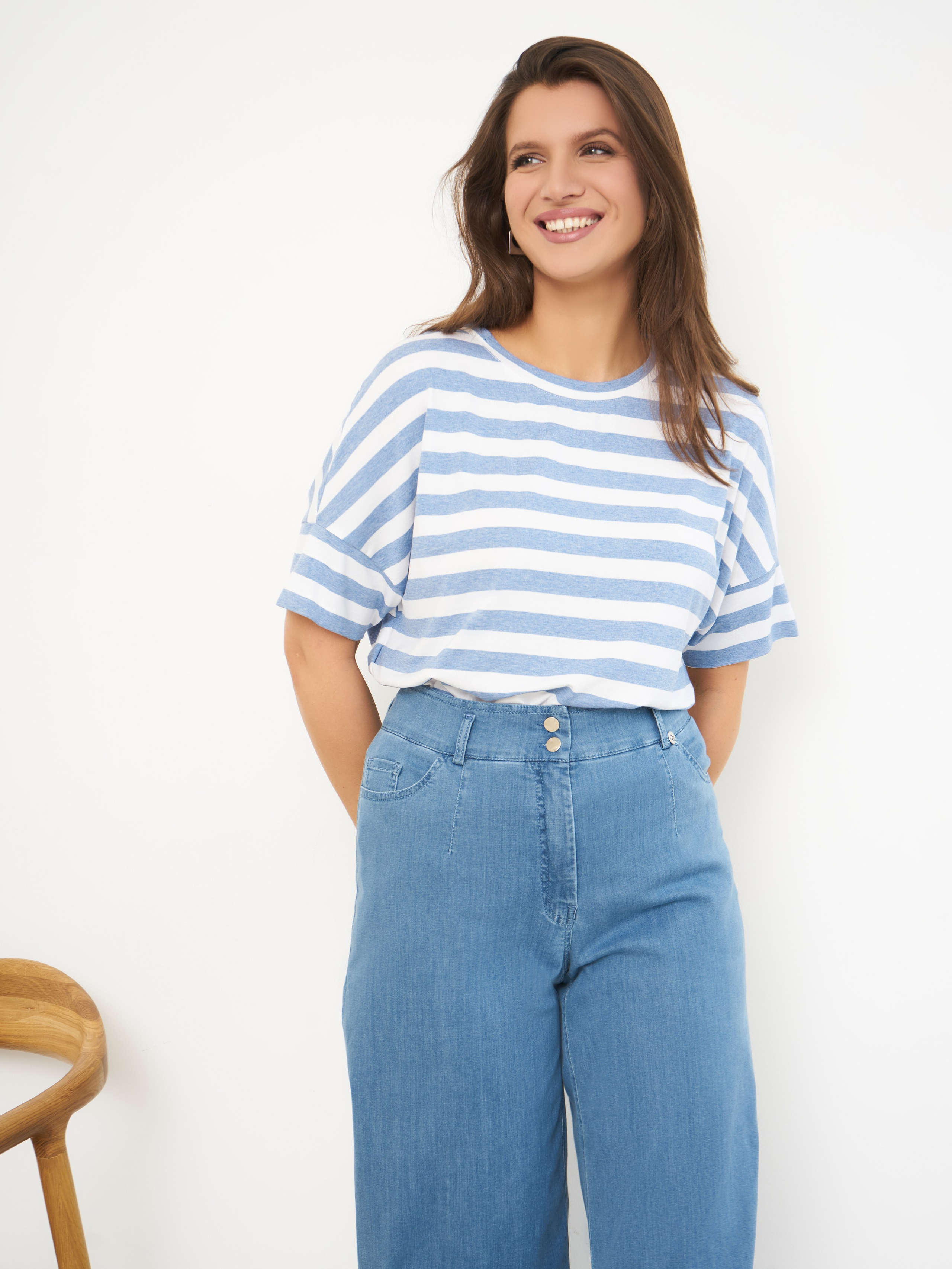 Модель Полина Новосибирск. Коммерческий фотограф для маркетплейсов Wildberries и Ozon в Новосибирске — фото и видео для брендов