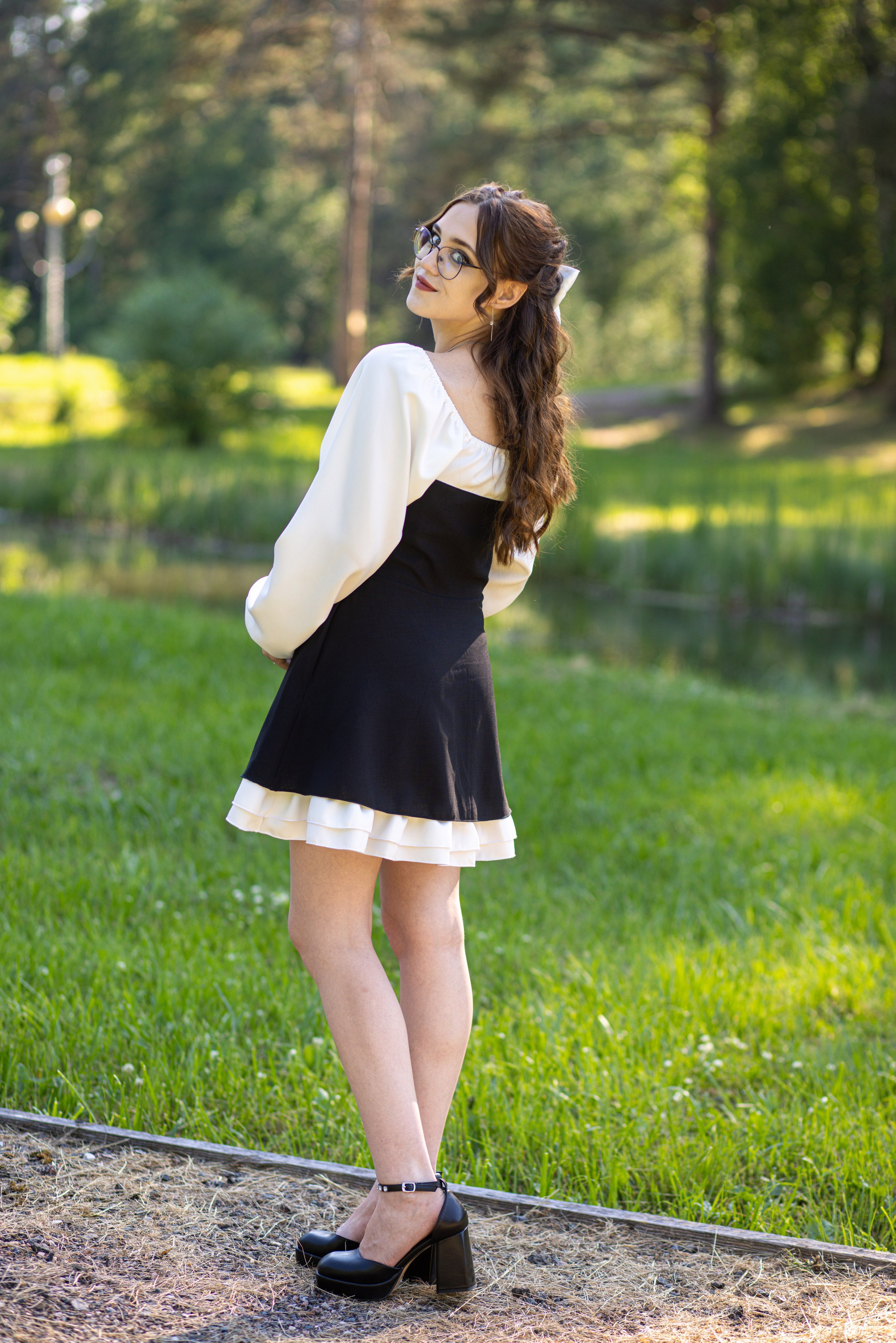 Фотосессия на выпускной. Школа № 12, 11 класс, 2024 г. Студия выпускных альбомов Остров