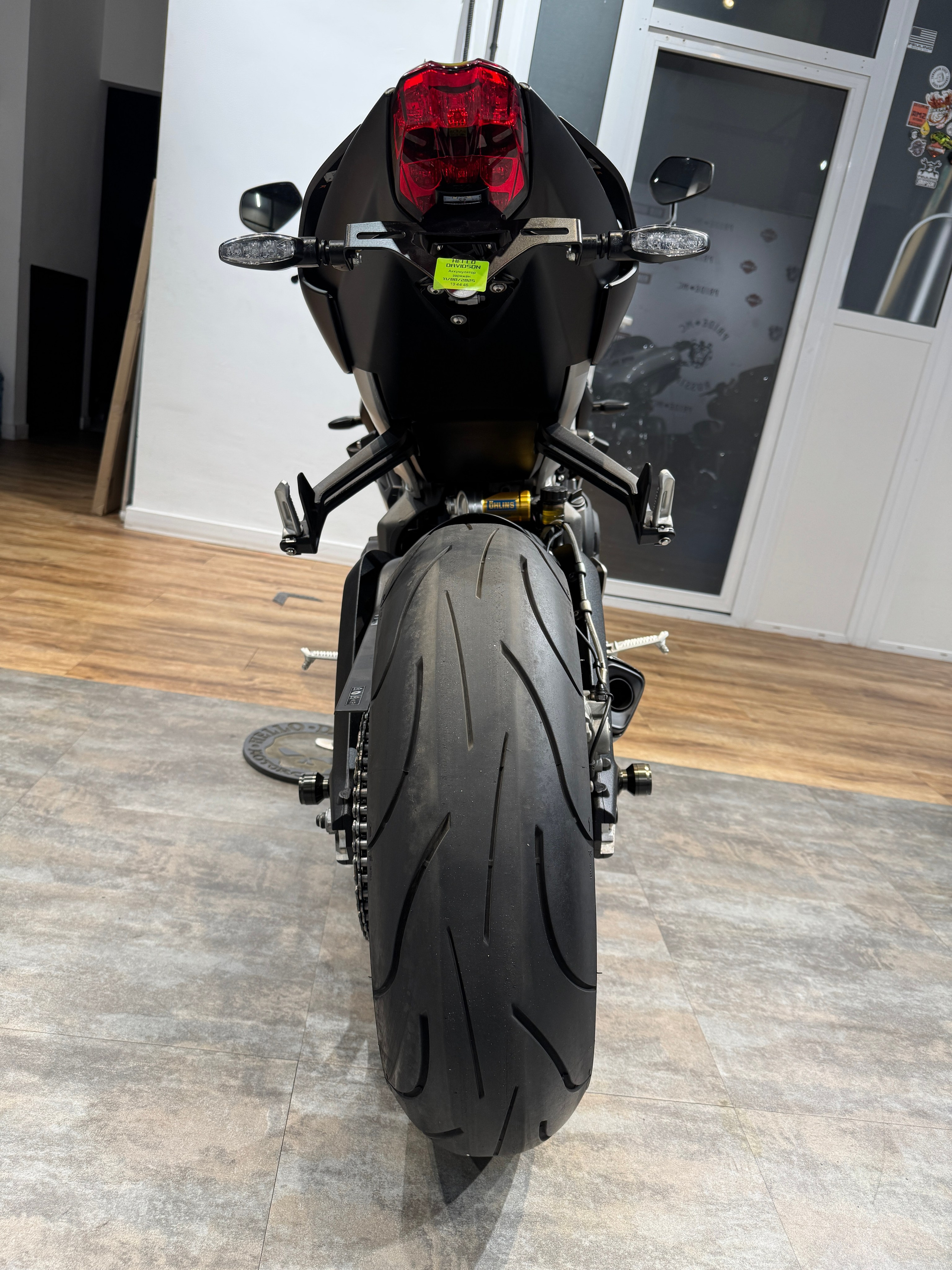 Triumph Street Triple 765 RS 2020. Hello Davidson, Москва. Только хорошие мотоциклы…