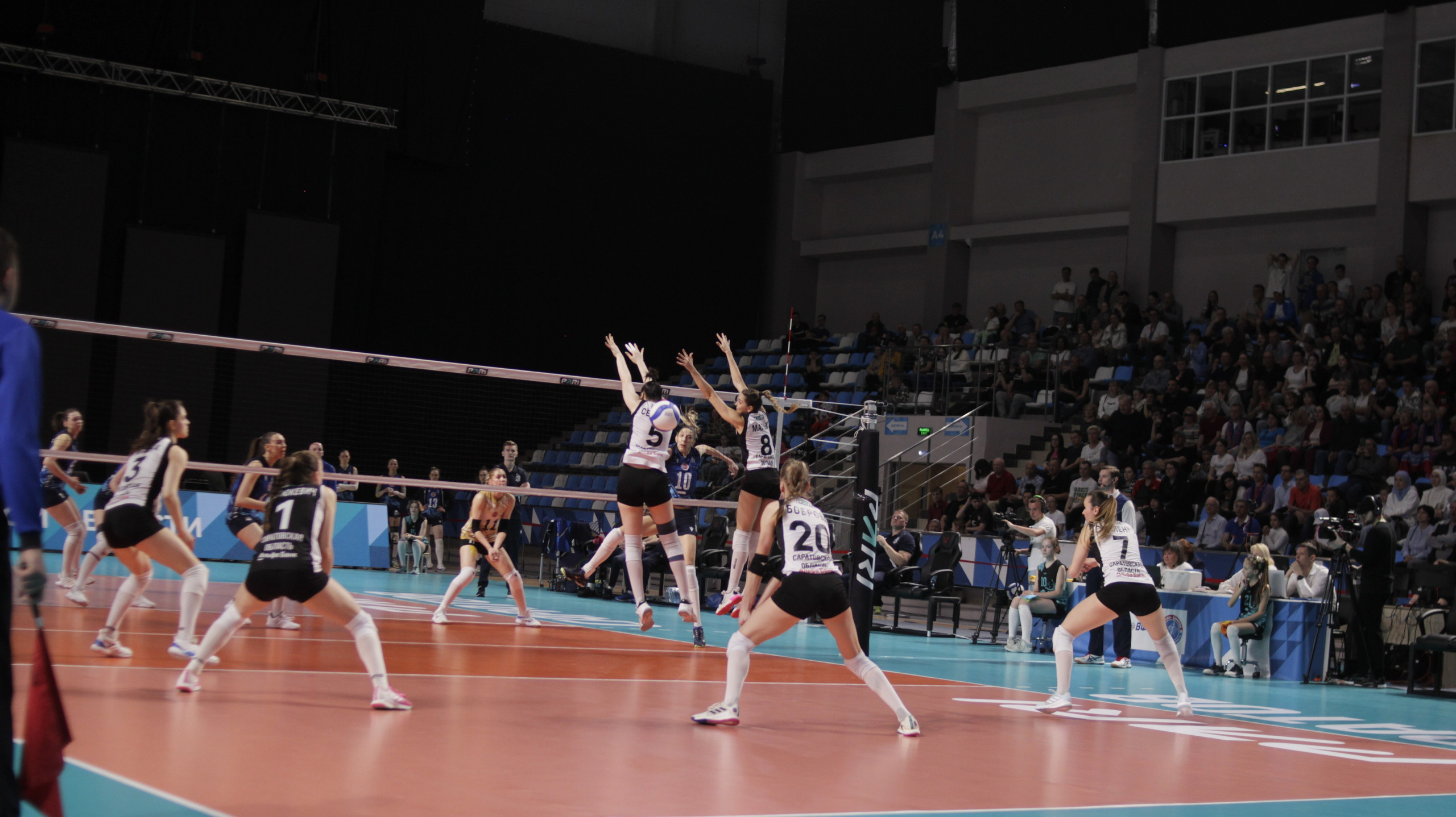 Волейбольная встреча "Протон" (Саратов) и "Динамо-Метар" (Челябинск). Фотокрыжовник. Снимаем, дружим, путешествуем