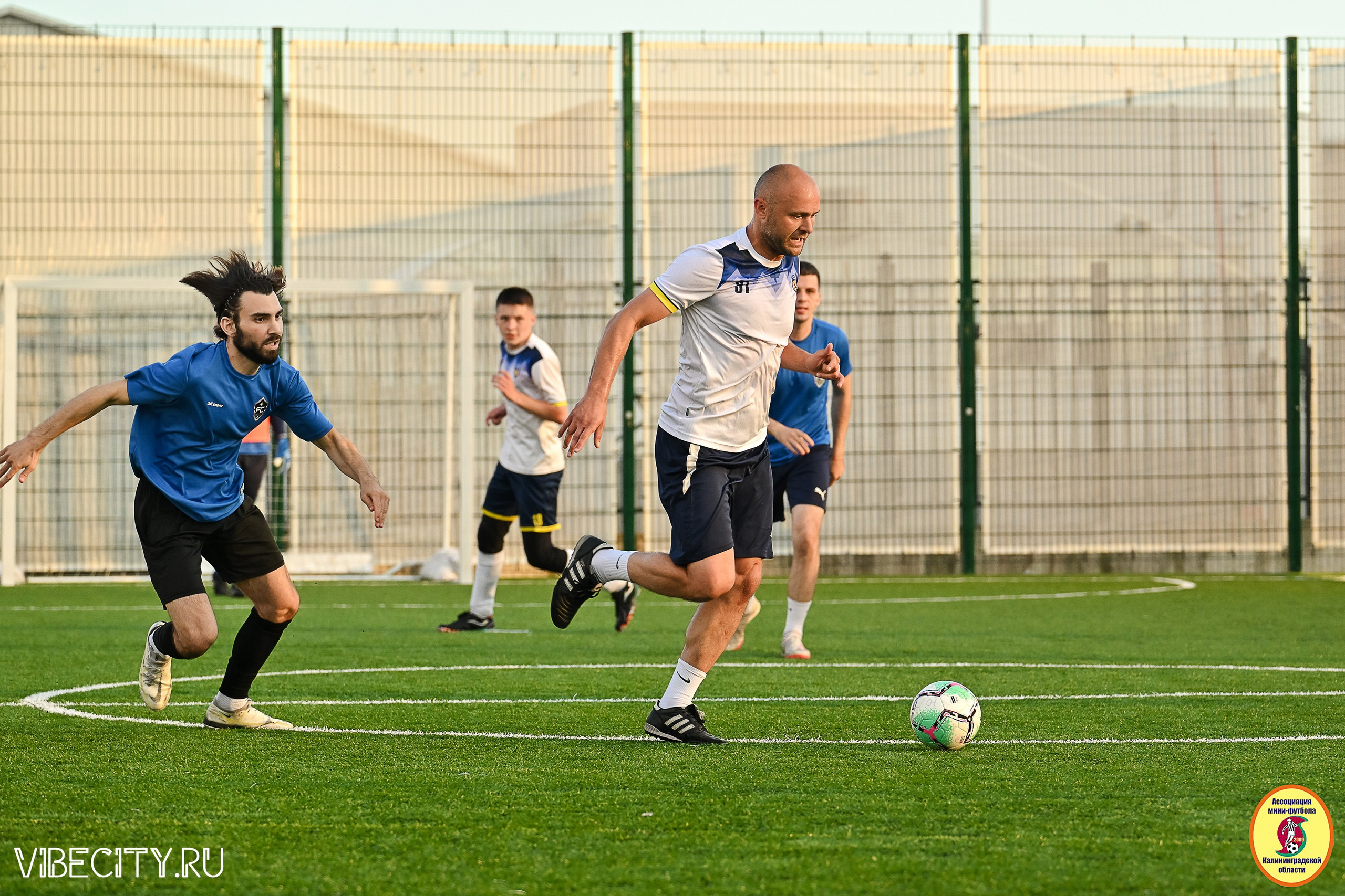 ИГРЫ МИНИ-ФУТБОЛЬНОЙ И КОРПОРАТИВНОЙ ЛИГИ. VIBECITY.RU Вайб Сити Ру Фоторепортажи Фотоотчеты Калининград
