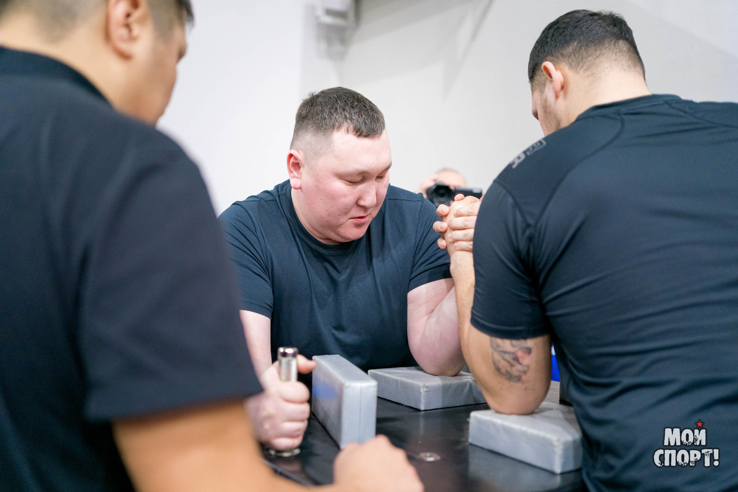 Республиканское физкультурное мероприятие среди ветеранов боевых действий и участников СВО, приуроченное ко Дню Героев Отечества. Студия «Мой Спорт!» — все о спорте в Якутии