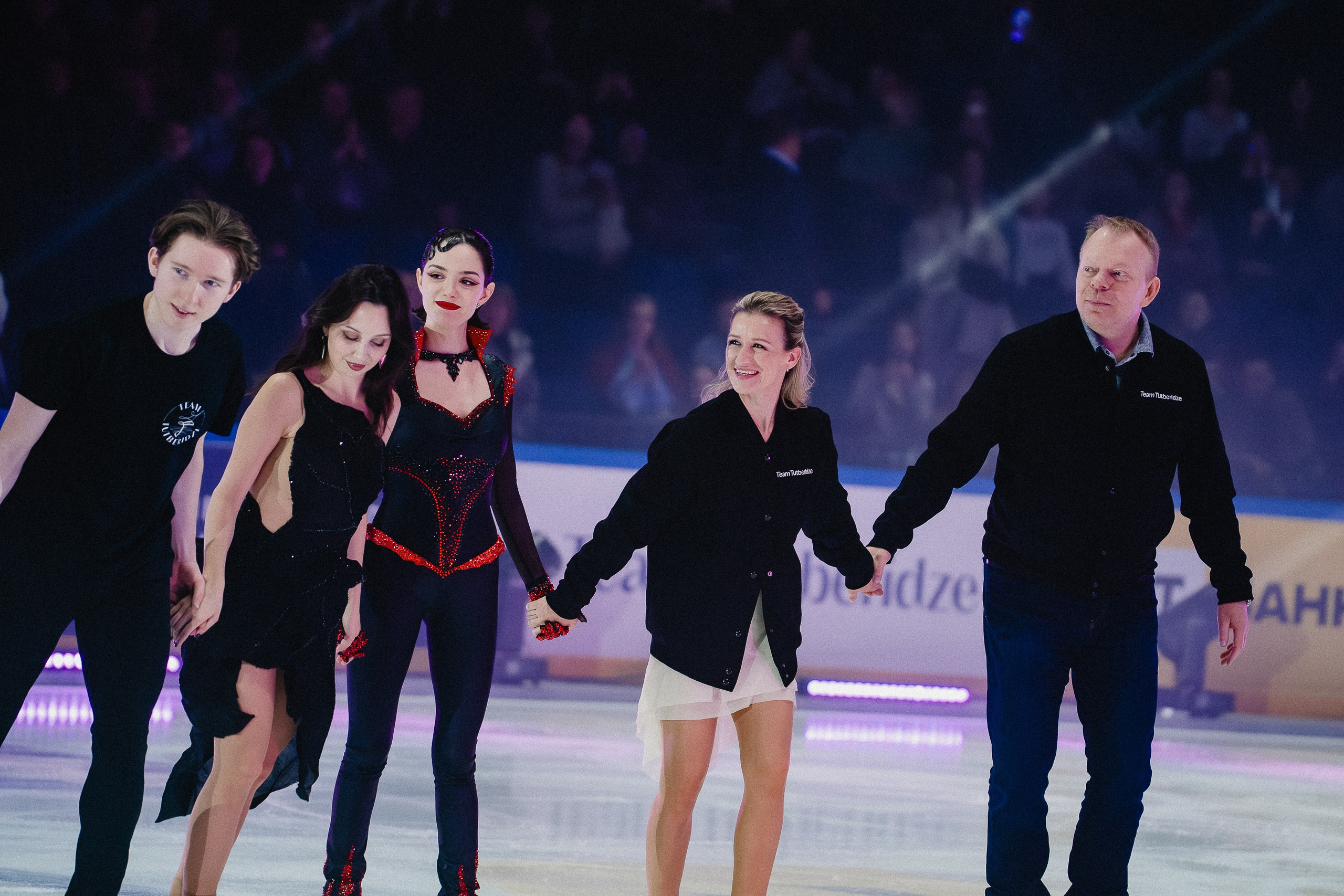 Шоу Этери Тутберидзе в Новосибирске. Воробьева Ксения — Спортивный и танцевальный фотограф Новосибирск