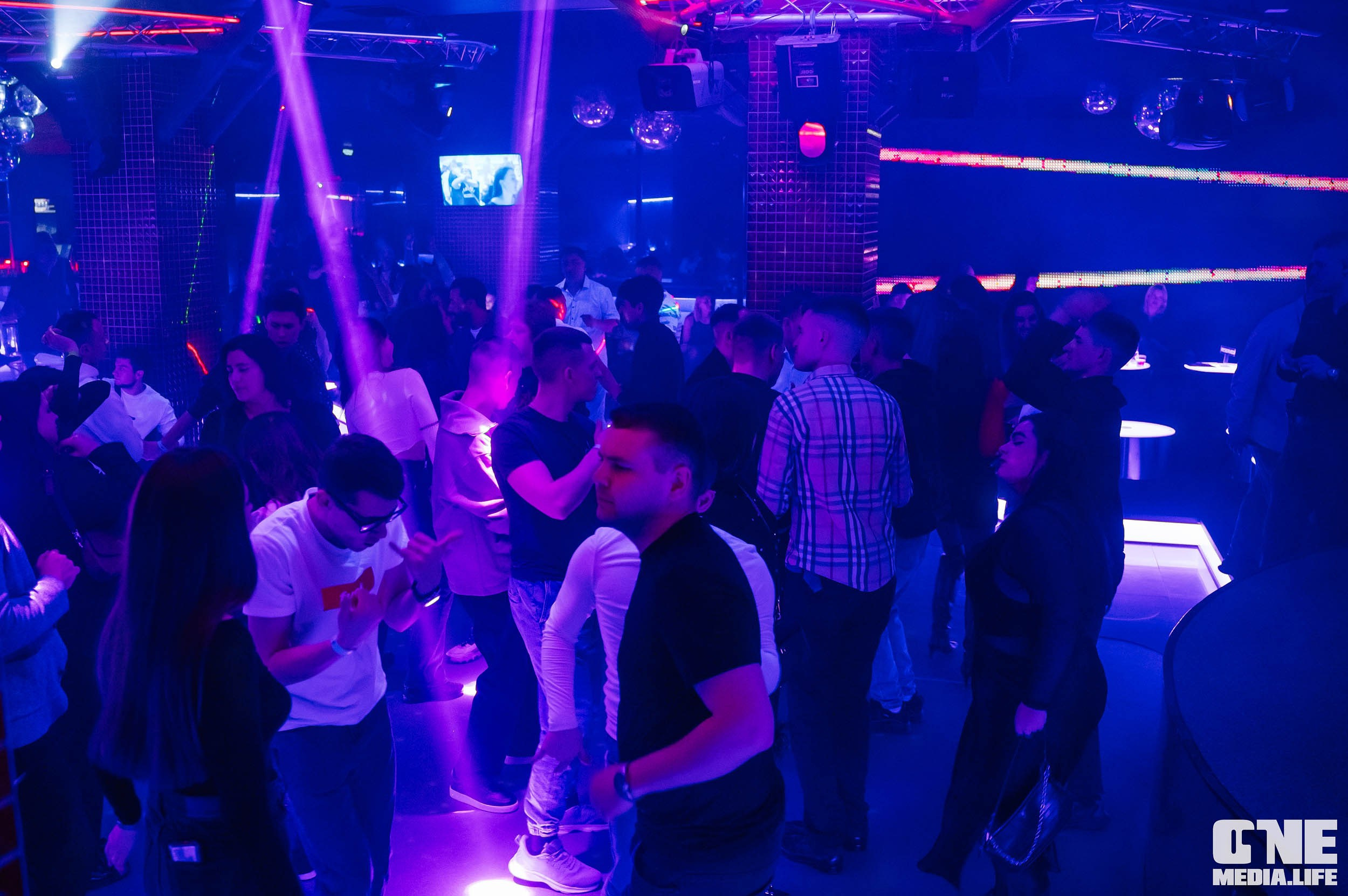Фотоотчет с тусовки в РК Планета. One Media Life: фоторепортажи, фотоотчеты с мероприятий и заведений