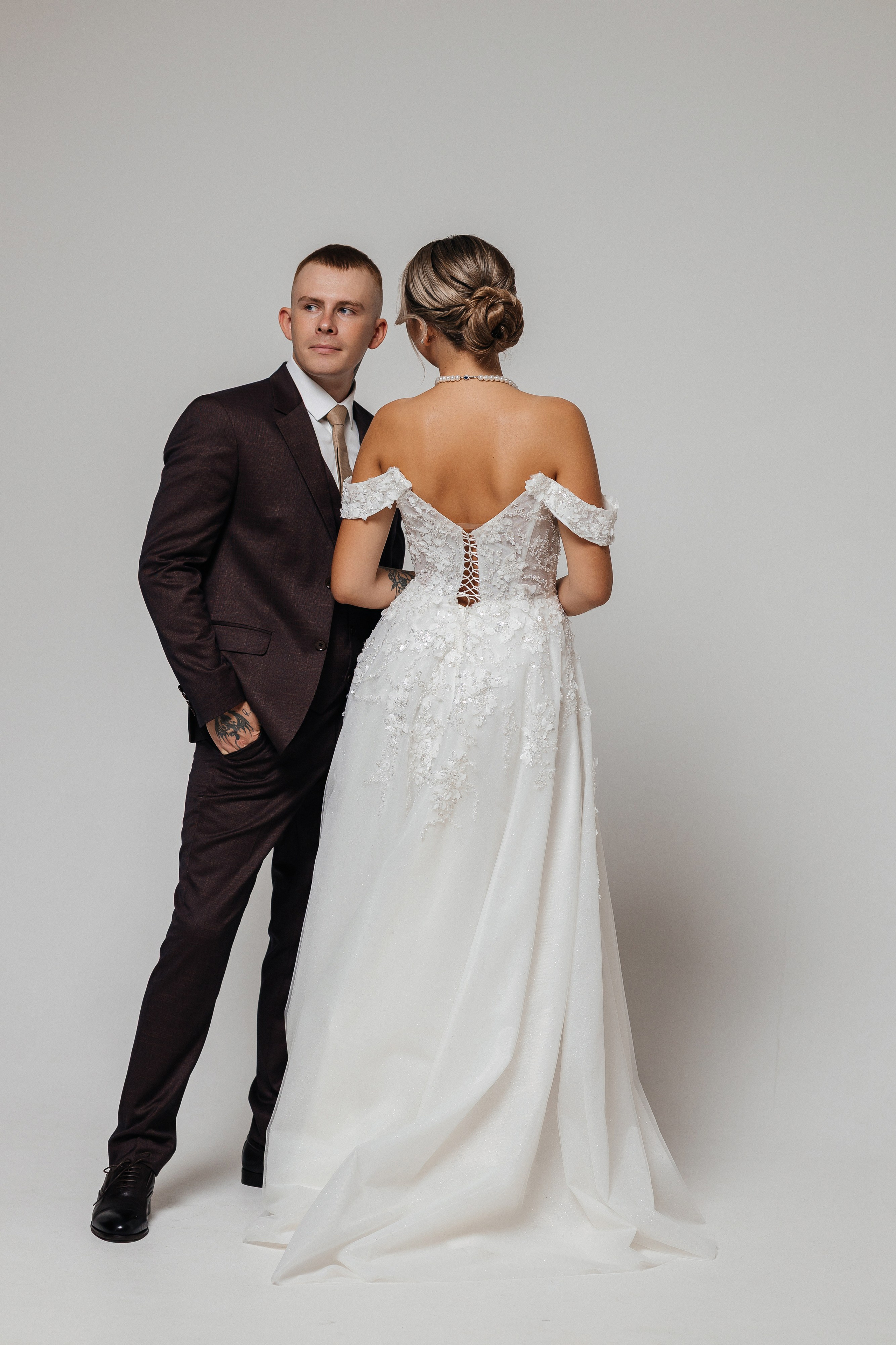 Красивая летняя свадьба в шатре. Олег Сверчков | Свадебный фотограф Вологда