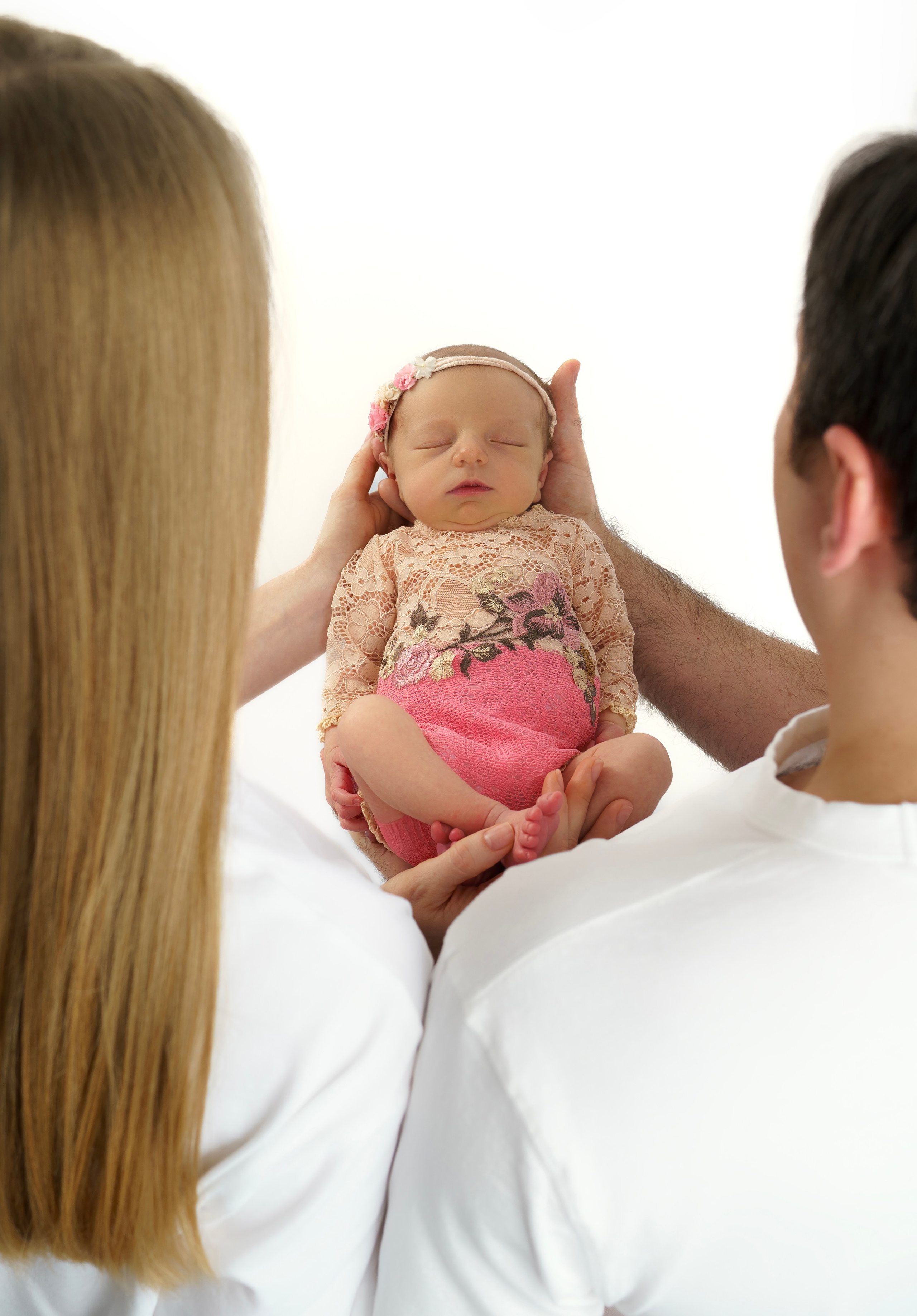 Фотосессия новорожденного (newborn). Фотограф новорожденных, детей до года и беременных в Симферополе