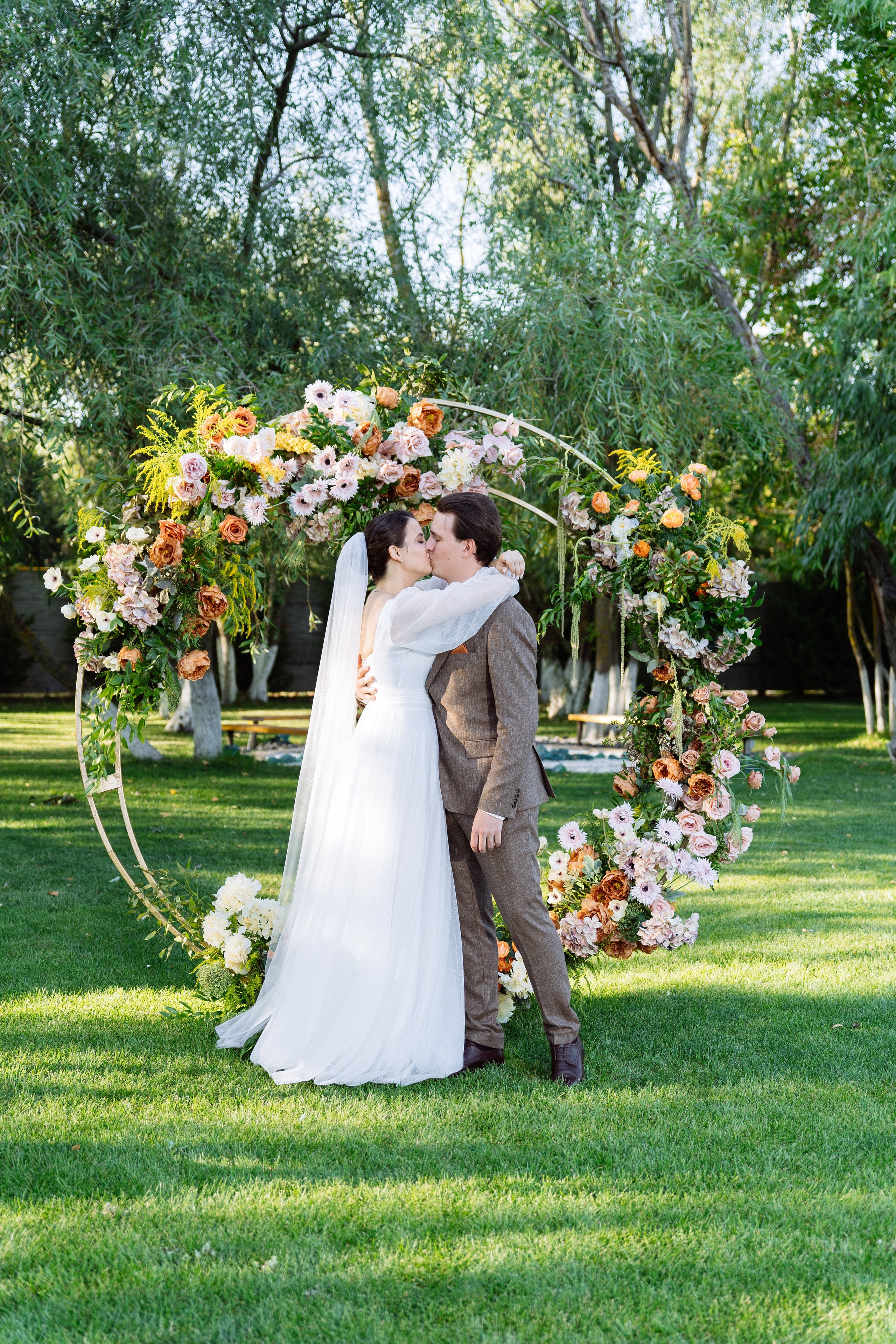 Свадьба Олега и Виктории в клубе «Ближняя дача»