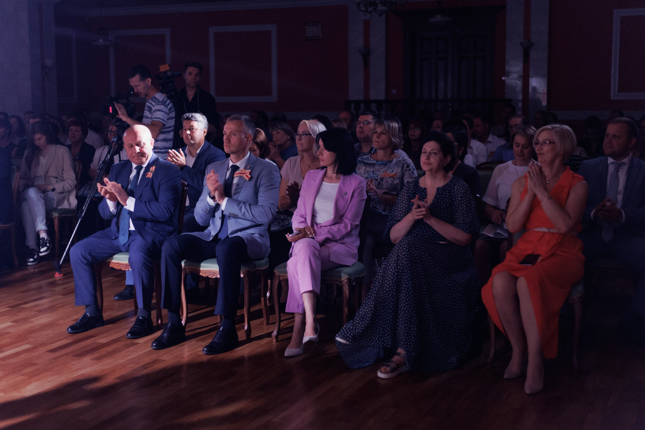 ПРЕЗЕНТАЦИЯ КНИГИ — 80 ЛЕТ ПОБЕДЫ. СВОИ. ФОТООТЧЕТЫ-СОБЫТИЯ-МЕСТА