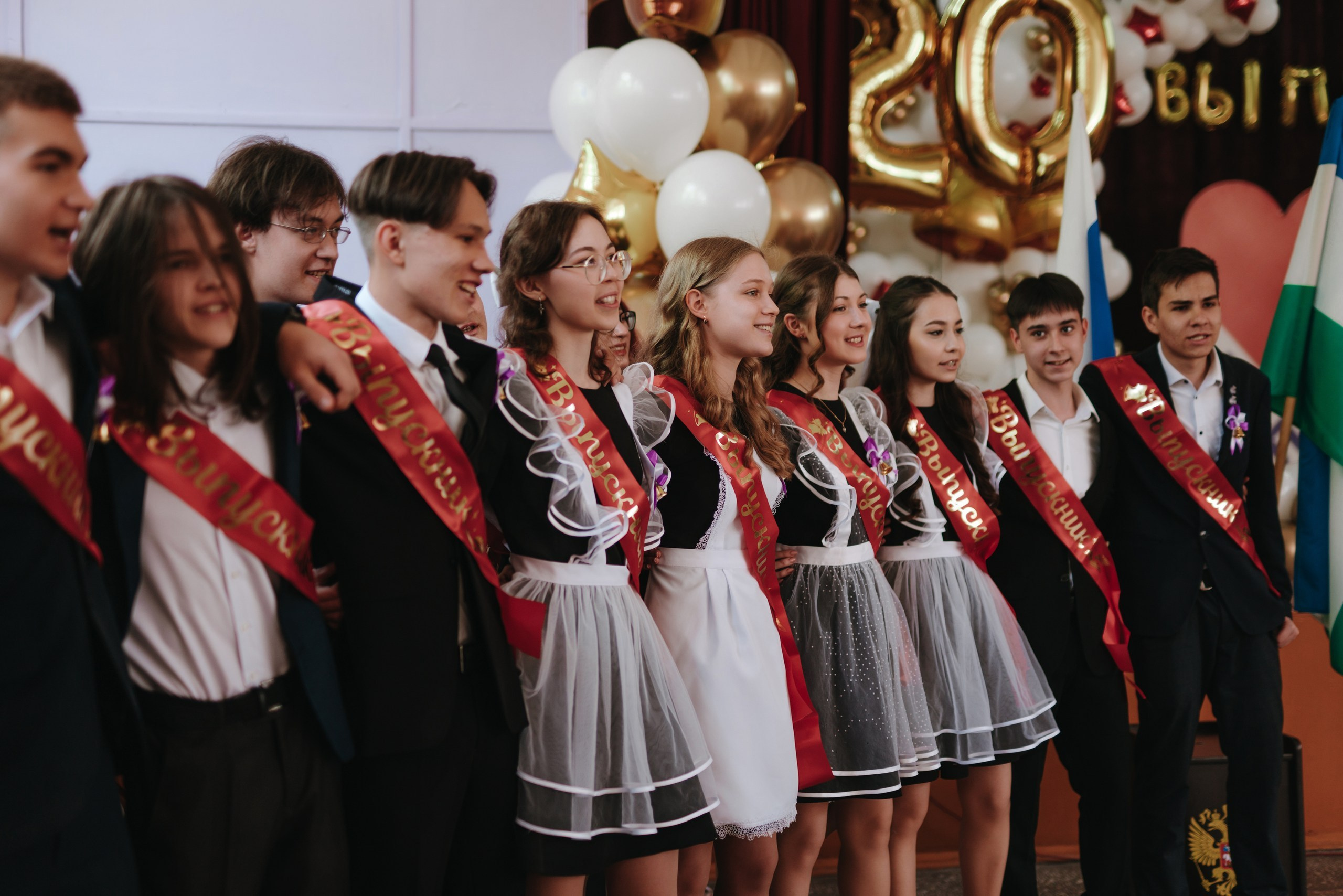 ФОТОСЪЕМКА ВЫПУСКНЫХ УФА, ФОТОГРАФ НА ПОСЛЕДНИЙ ЗВОНОК