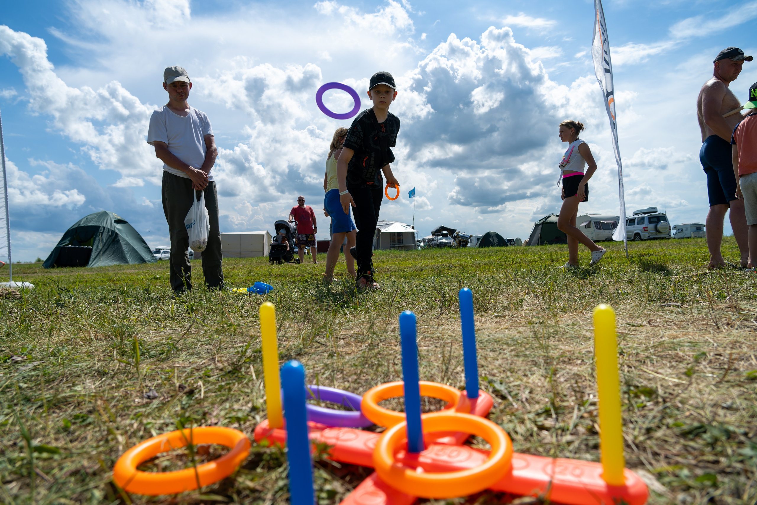 Фотограф на прогулочную фотосессии, фотосъёмка в парке, фотосессии в цветущем саду, студийные фотосессии. «Студия DRONAVT`s» — видеосъёмка и фотография г. Москва