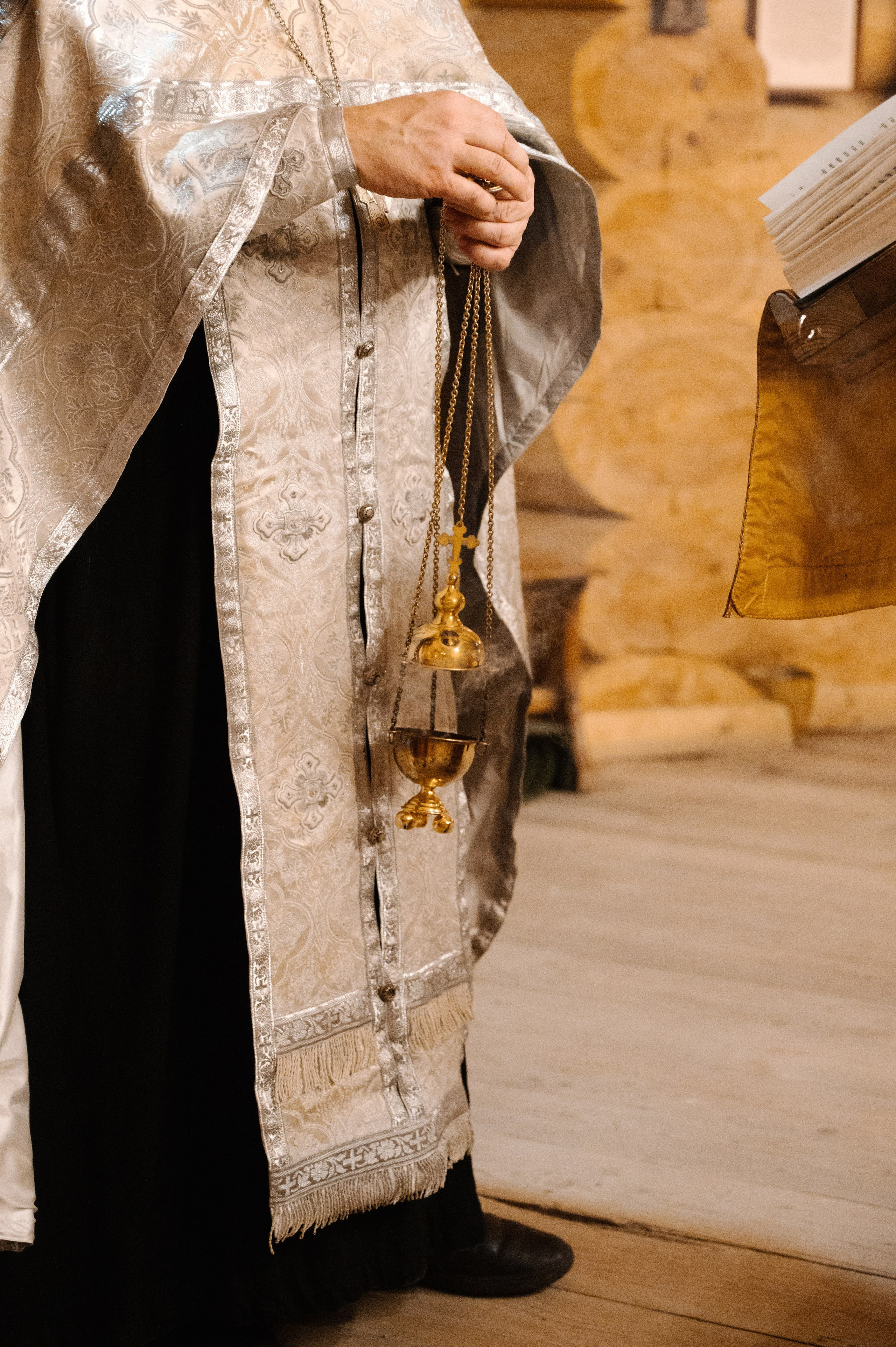 Фотосъёмка крещения в Санкт-Петербурге — Маргарита Иванова, фотограф. Профессиональный фотограф беременности в СПБ. Стильные фотосессии беременности в стиле минимализм и классическая фотография