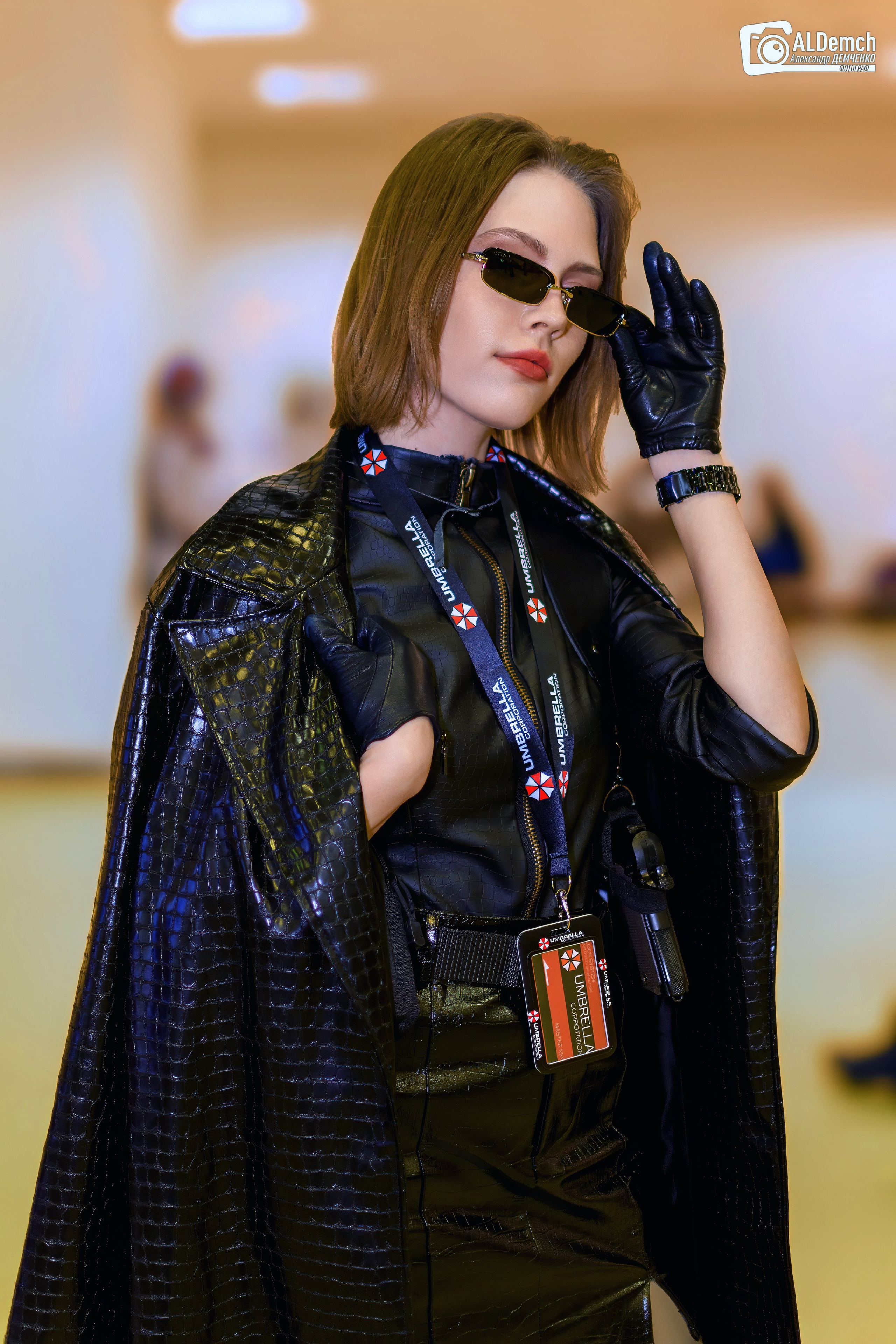 Resident Evil картинки персонажей игры и косплей фото