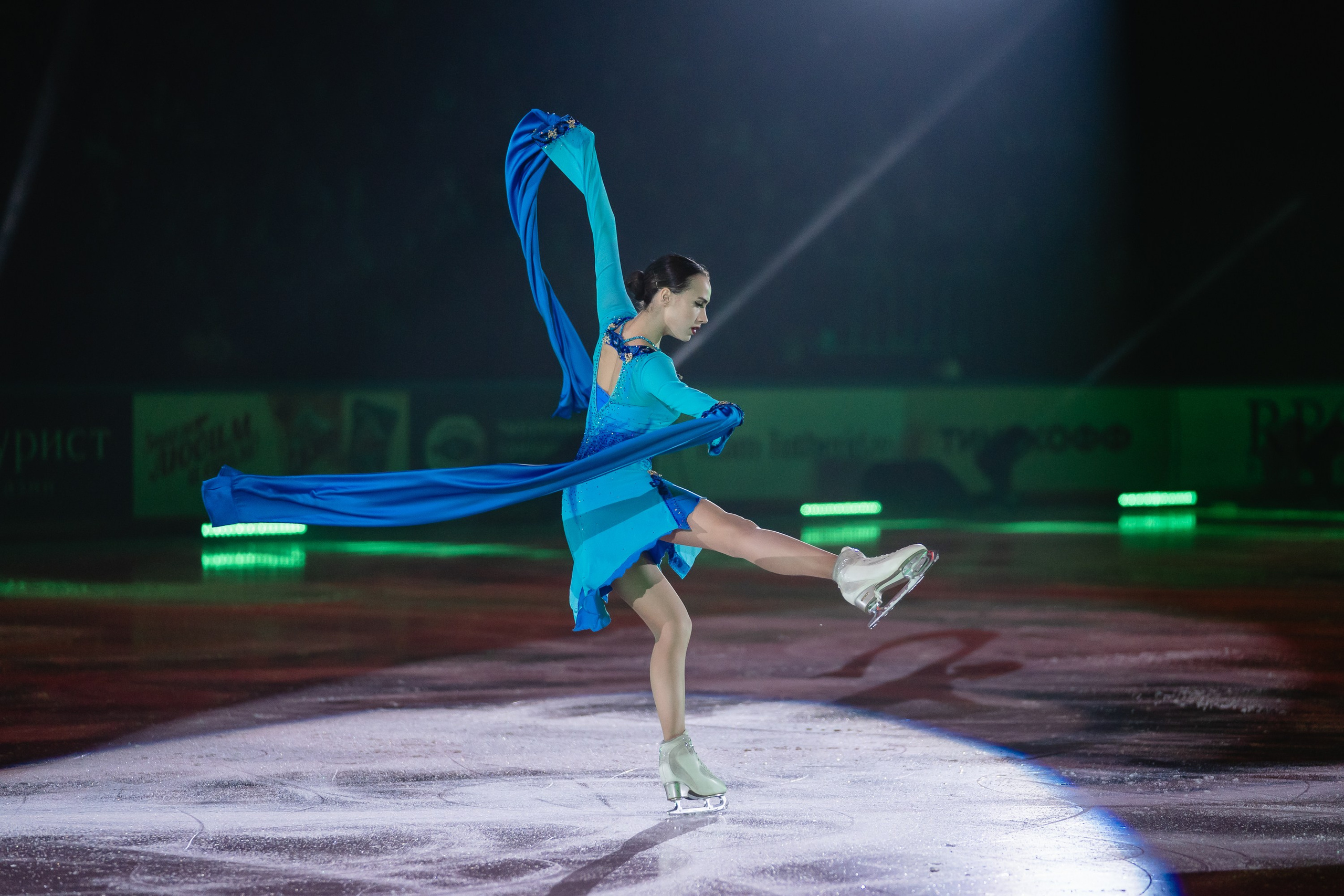 Шоу «Чемпионы на льду» в Новосибирске. Воробьева Ксения — Спортивный и танцевальный фотограф Новосибирск