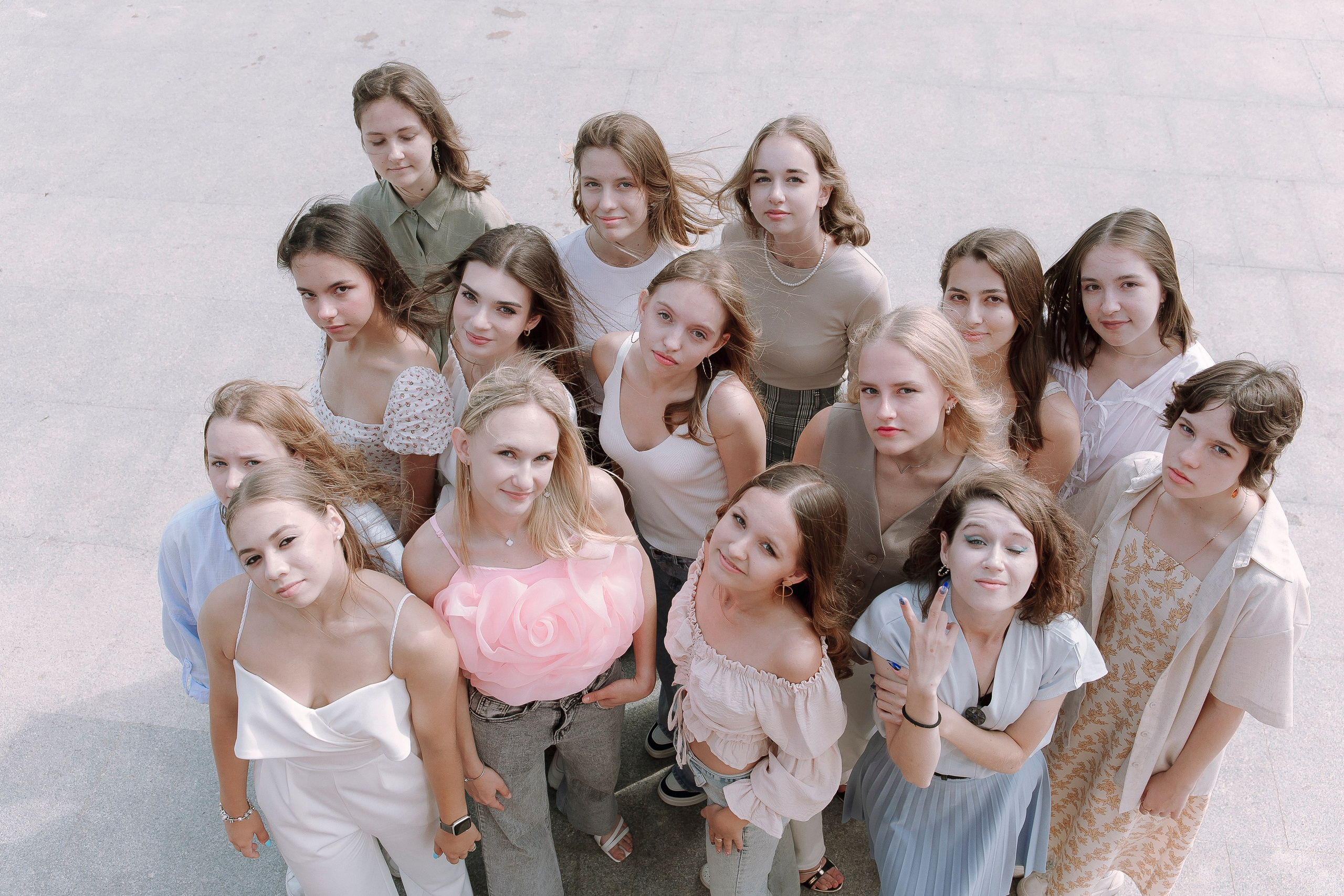 Аллея Черняховского- старшая школа. Выпускные альбомы Натальи Бутко: Новороссийск, Анапа, Геленджик