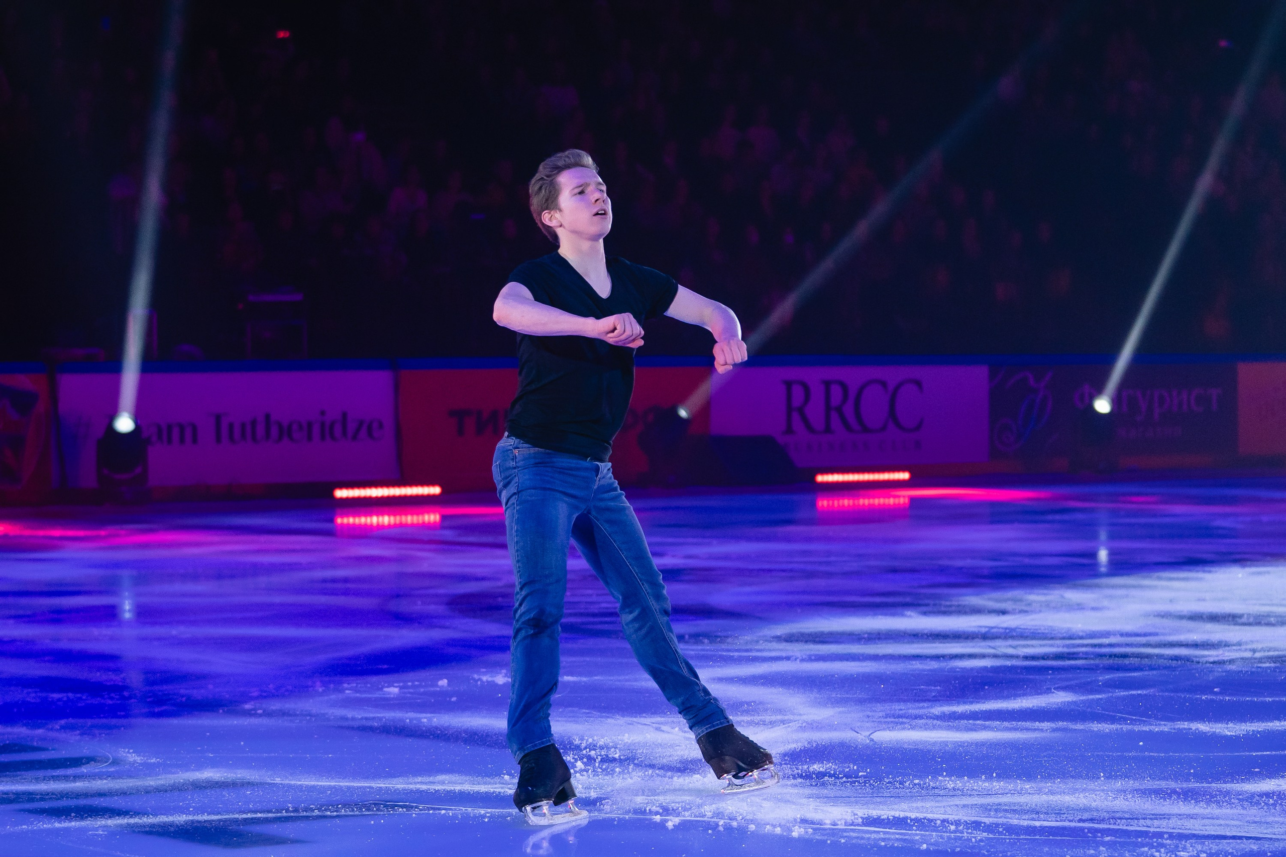 Шоу «Чемпионы на льду» в Новосибирске. Воробьева Ксения — Спортивный и танцевальный фотограф Новосибирск
