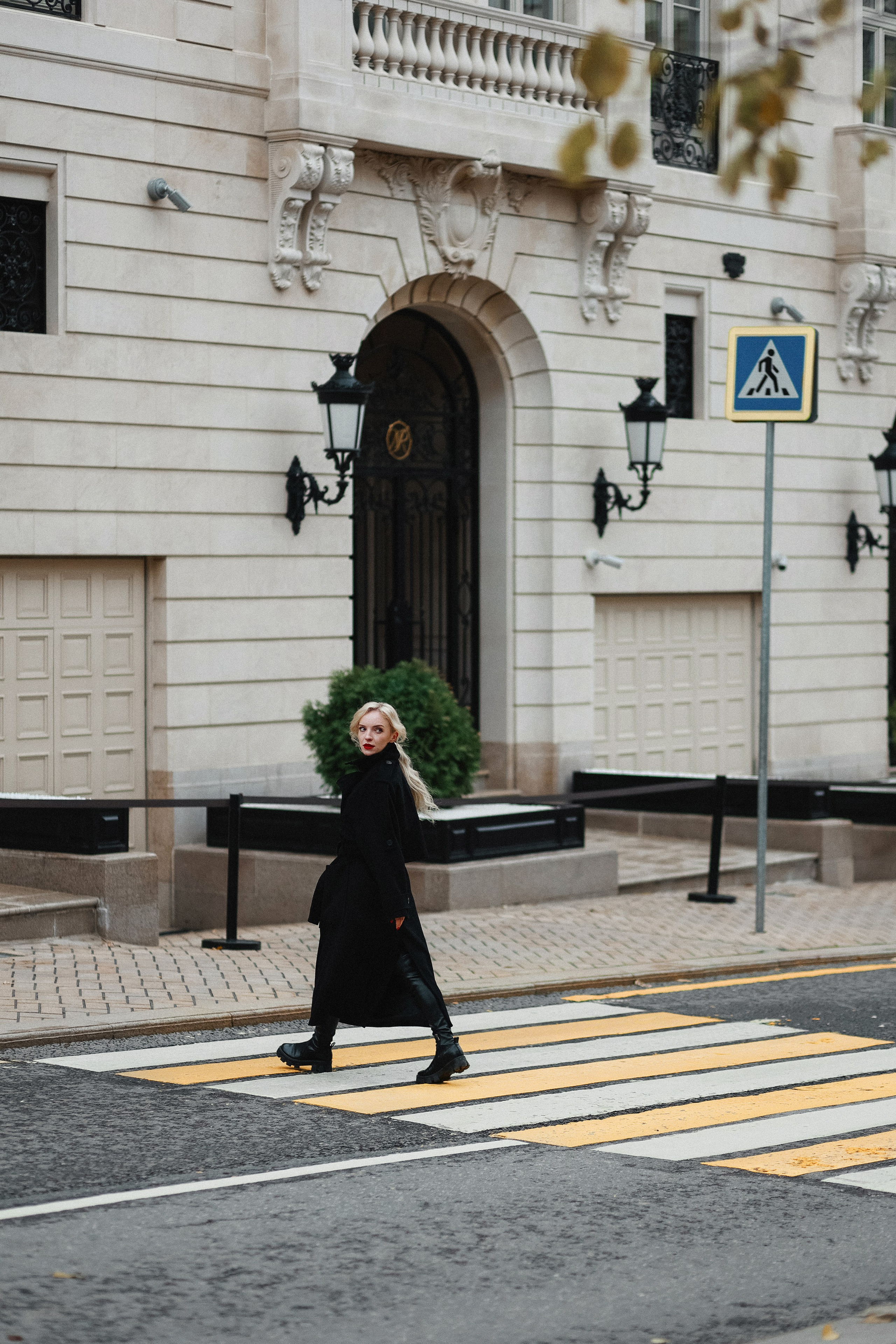 Фотопрогулка с актрисой Варварой Гусинской. Портретный и семейный фотограф в Москве Мария Рослякова