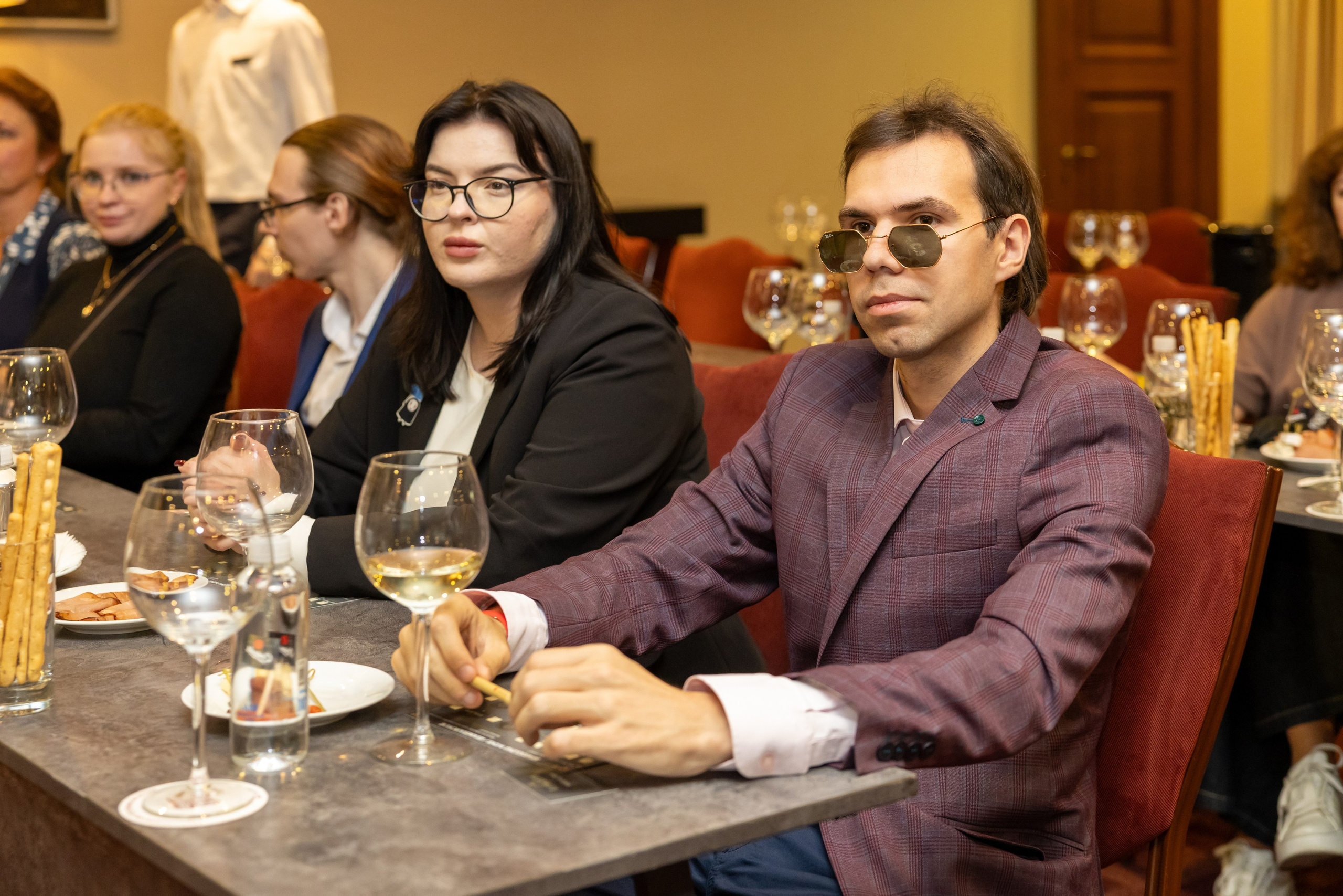 Репортажная фото- и видеосъемка Винного салона «Ароматный мир» в СПб