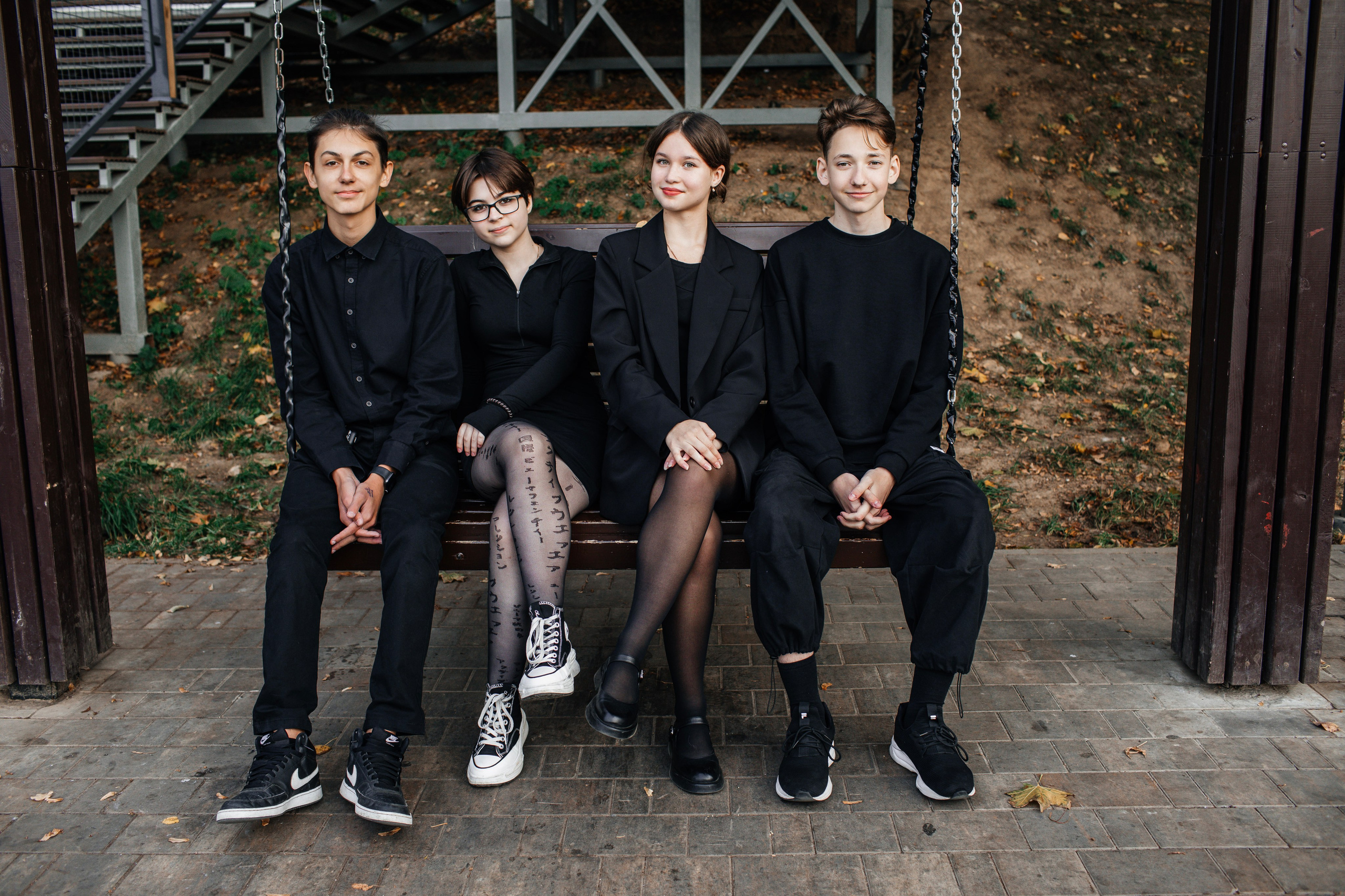 Фотосессия для выпускного альбома в парке Им. Талалихина. Выпускные альбомы в Подольске Москве и МО