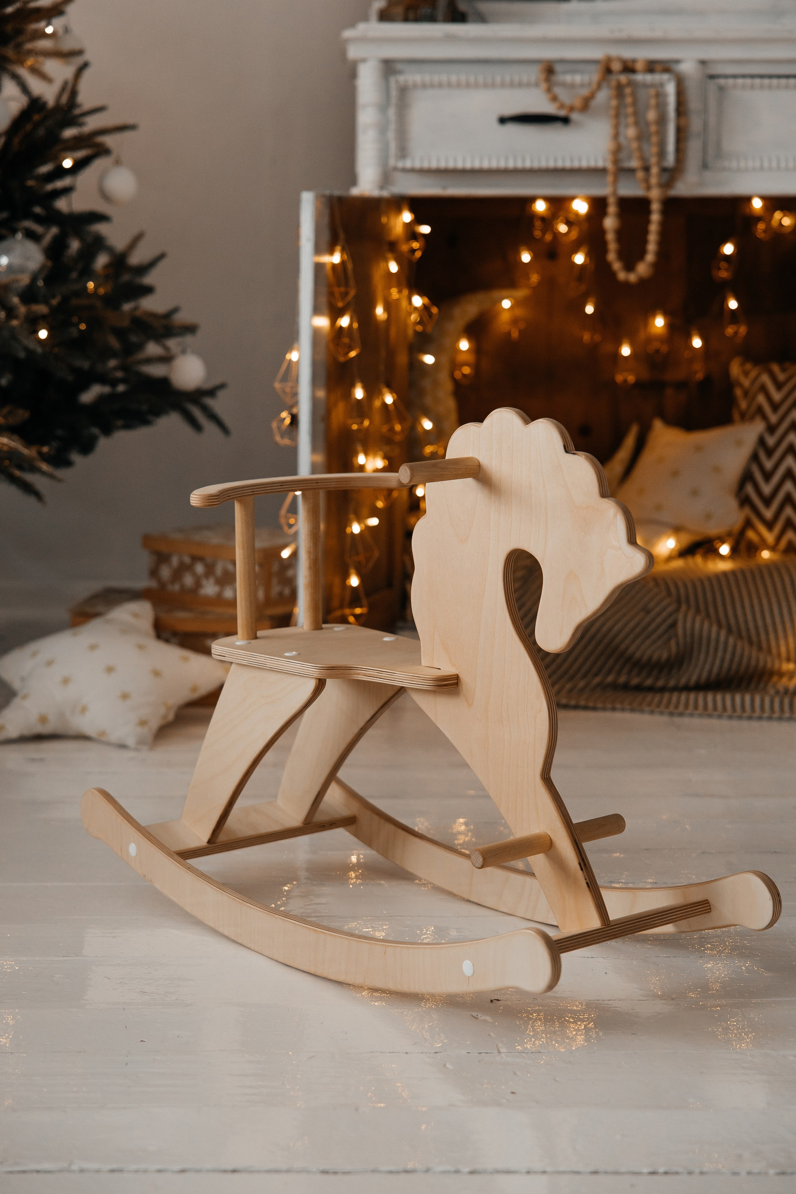 Лотос. Фотостудия 220 — первая в Чите фотостудия, предназначенная для работы