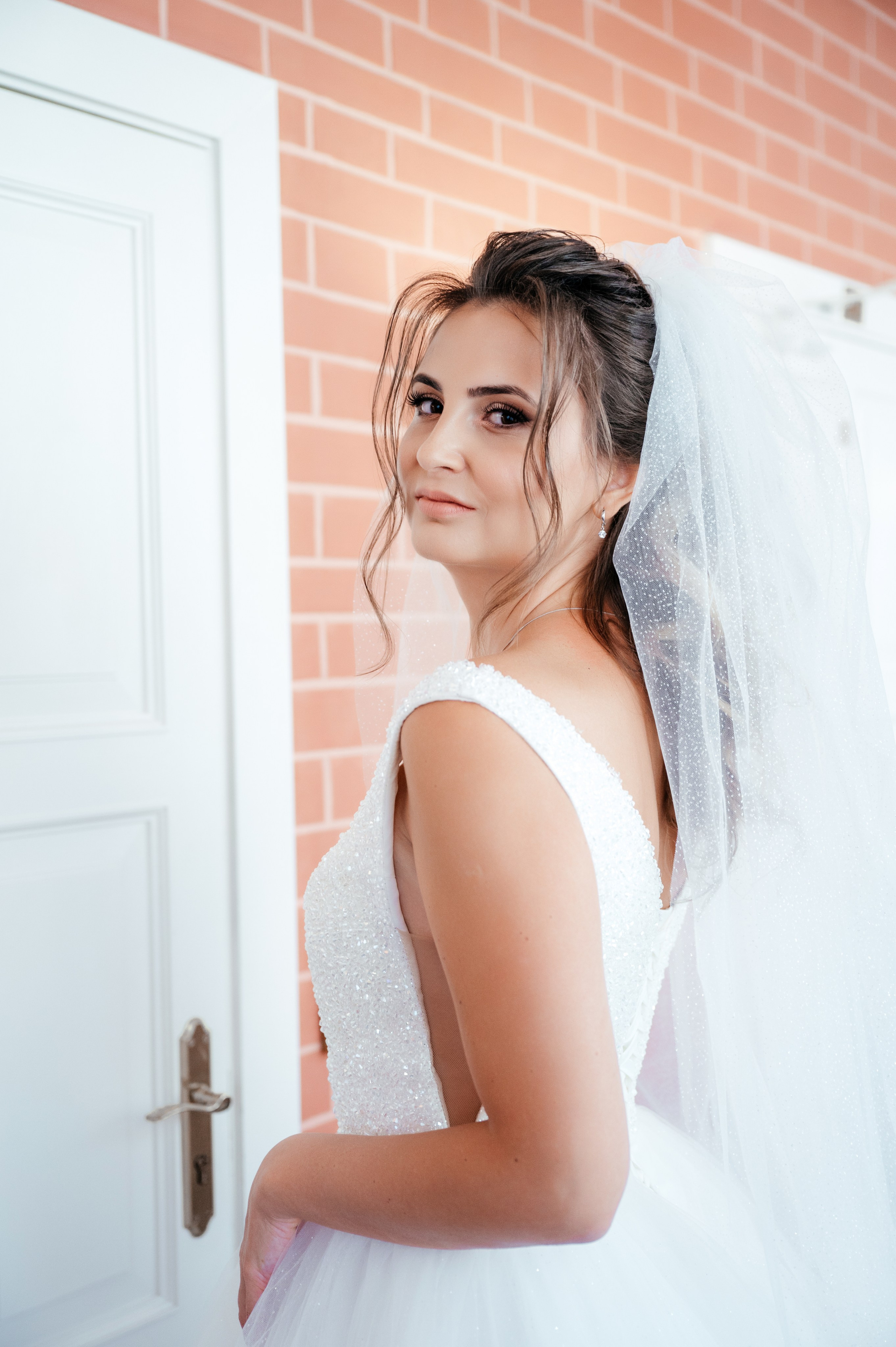 Лучшие отели для свадебного утра в Москве. Свадебный видеограф в Москве Никонова Анна