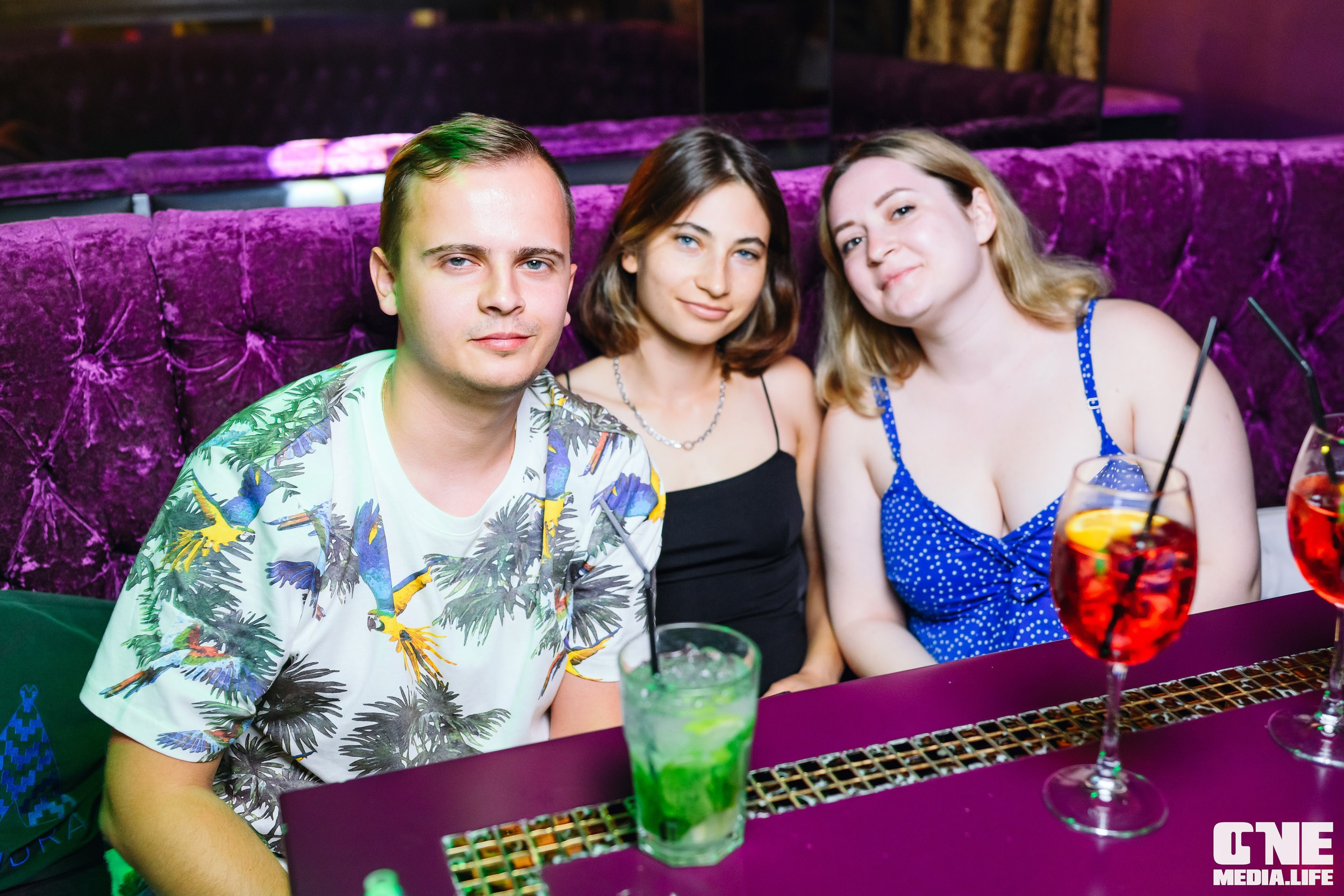 Фоторепортаж из караоке-клуба Эйфория. One Media Life: фоторепортажи, фотоотчеты с мероприятий и заведений