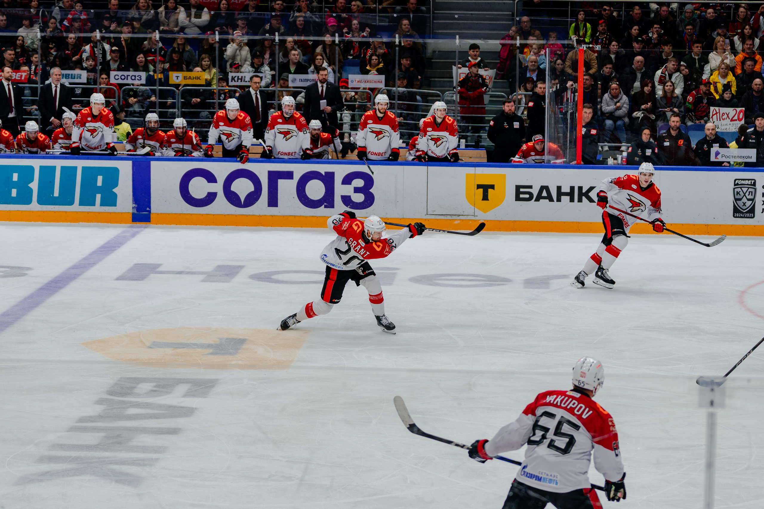 КХЛ КУНЬЛУНЬ РС — АВАНГАРД 22 МАРТА 2025. Репортажный фотограф в Москве Измалков Артем